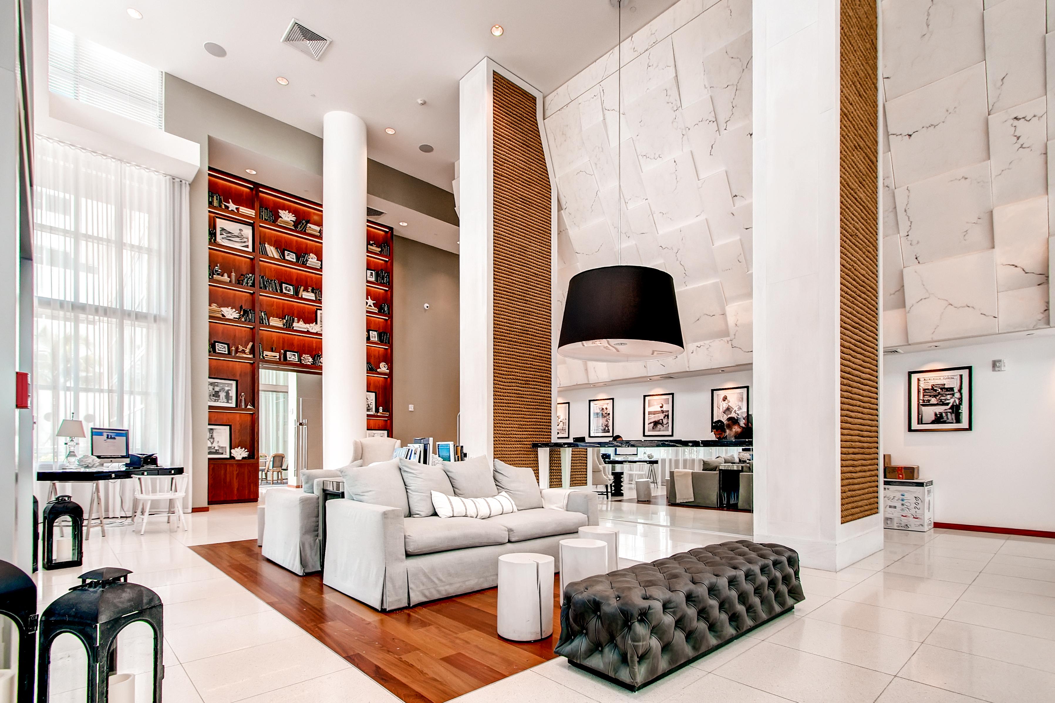 Vista Lobby Churchill Suites Monte Carlo Miami Beach