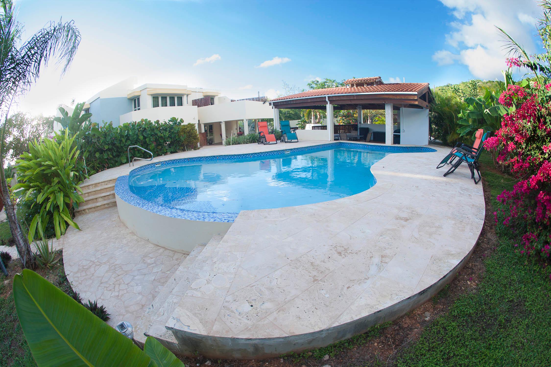 Vista Piscina A La Bella Noni