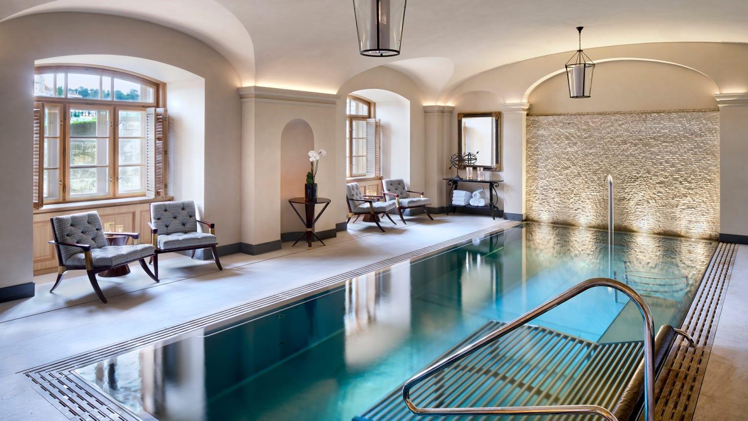Vista Piscina Four Seasons Hotel Prague
