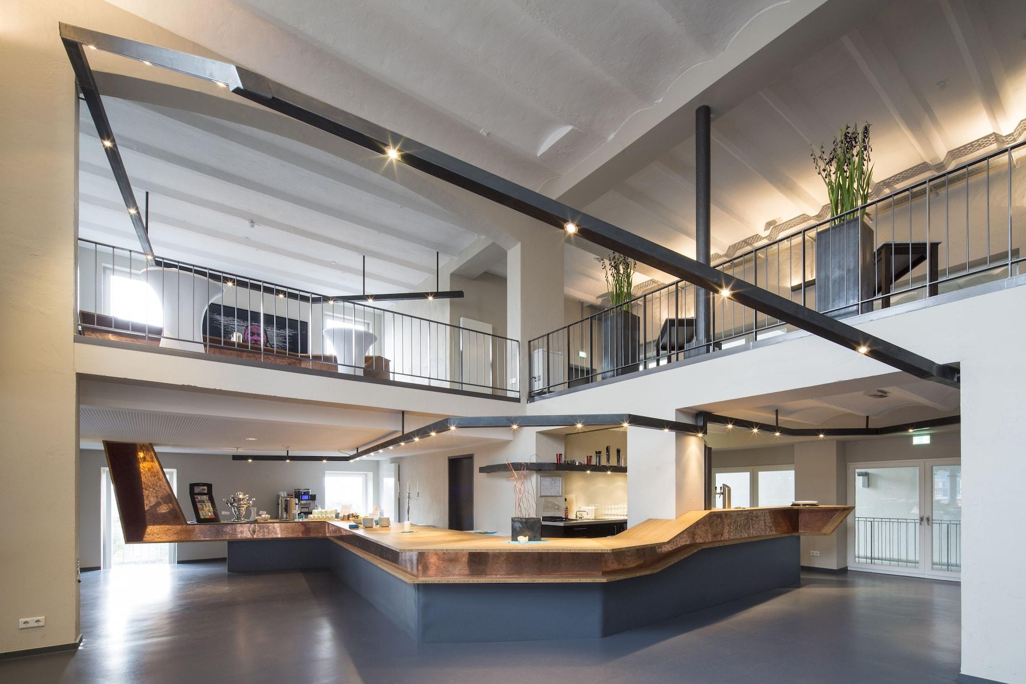Bar/Salón Factory Hotel