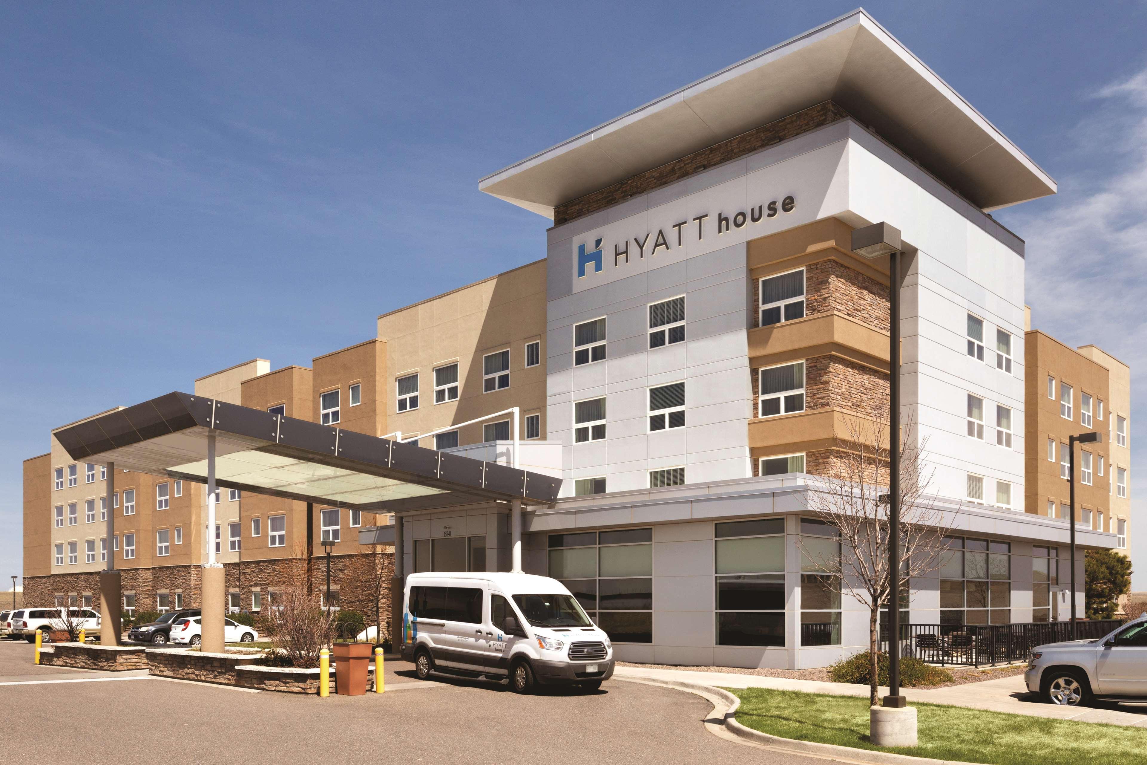 Vista Exterior Hyatt House Denver Airport
