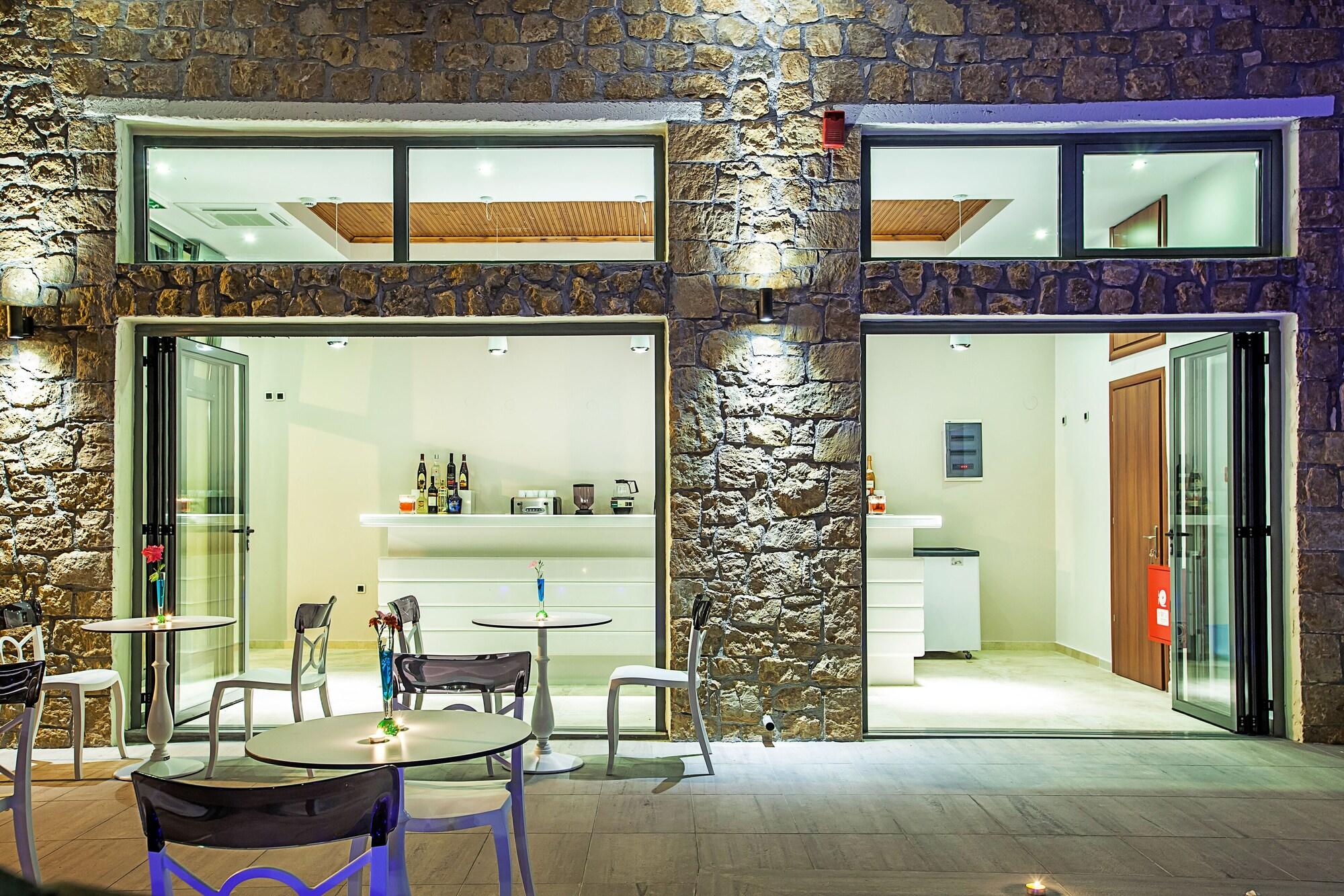 Vista Lobby Core Hotel Polychrono