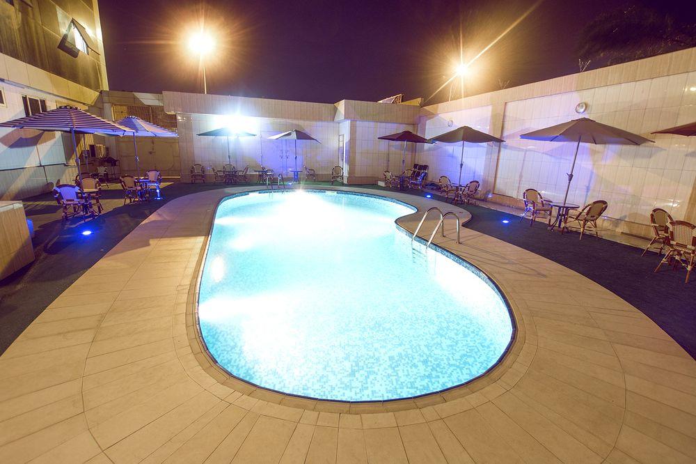 Vista Piscina Hotel la Concorde