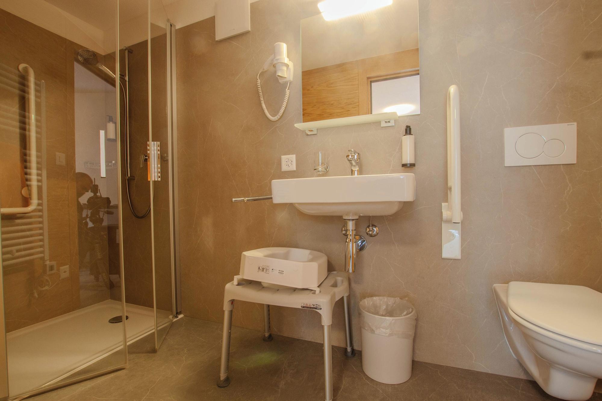 Equipamiento de Habitación Ristorante Pensione Chalet Stazione