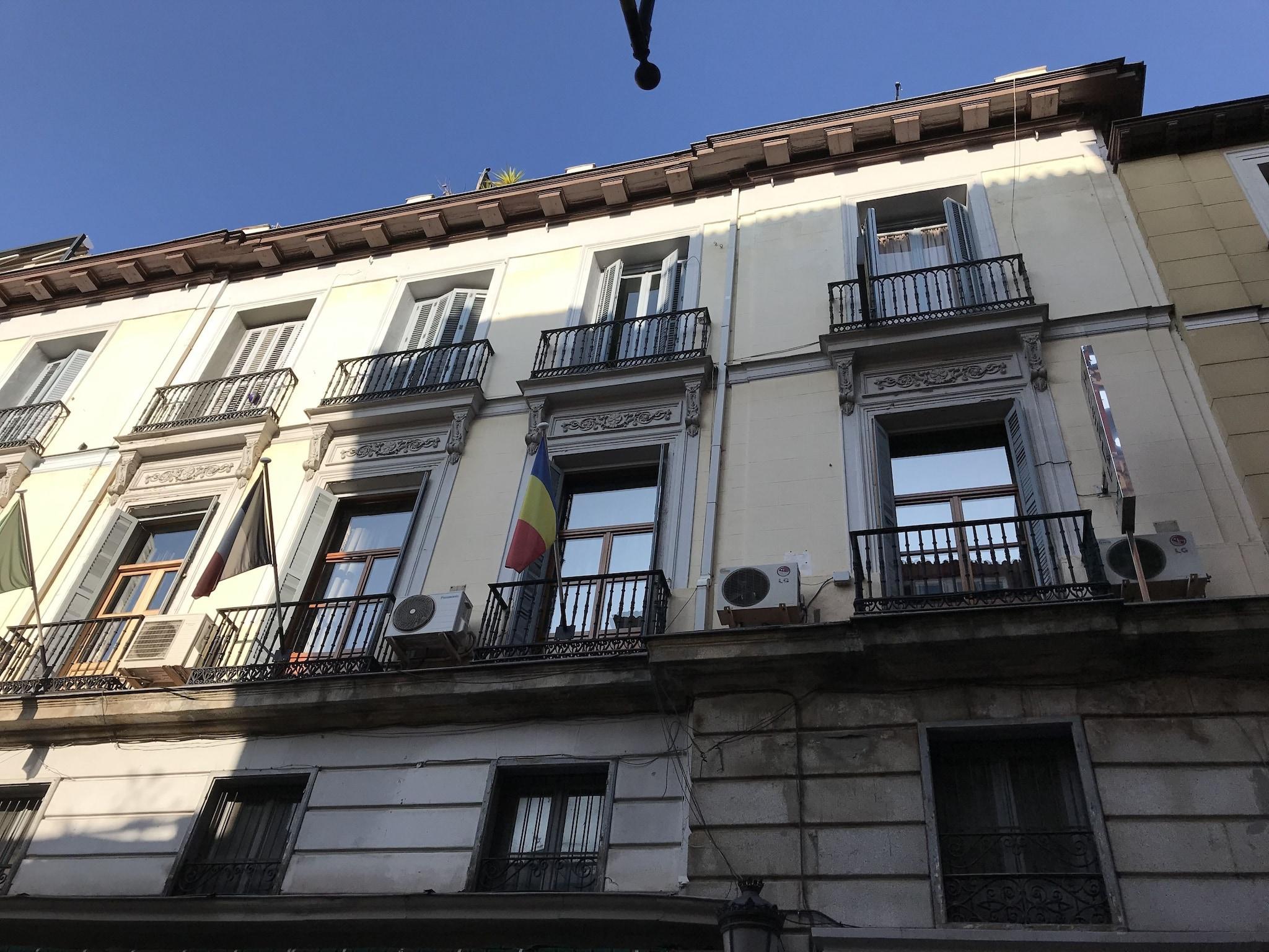 Vista Exterior Hostal Apolo XI