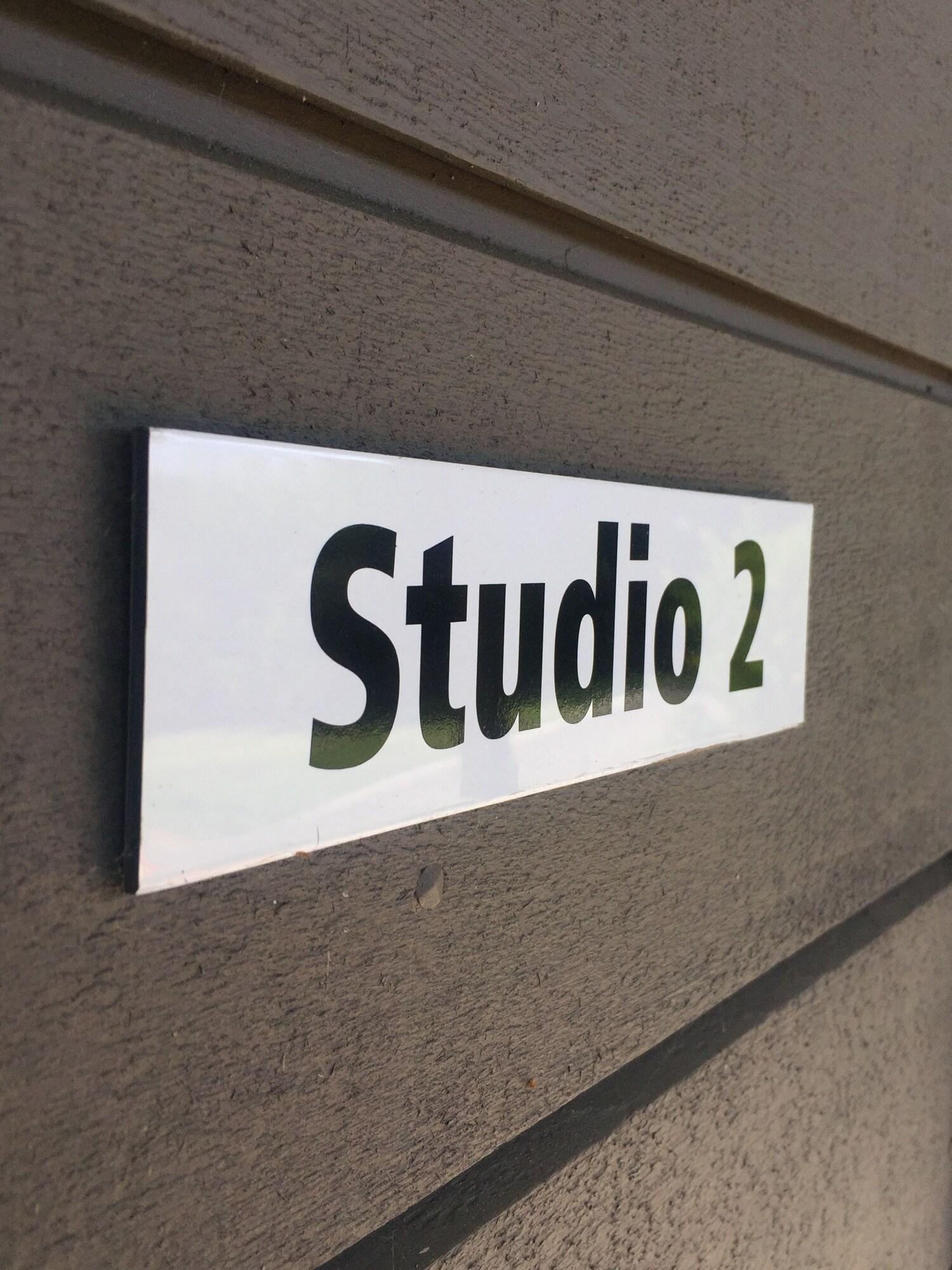 Vista Lobby Wild Thyme