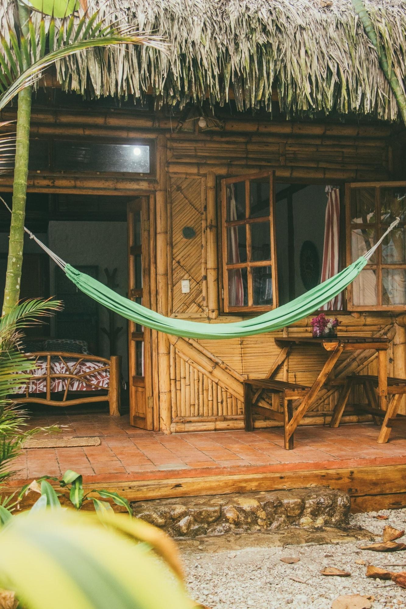 Comodidades del Alojamiento HOSTAL ROSA MISTICA