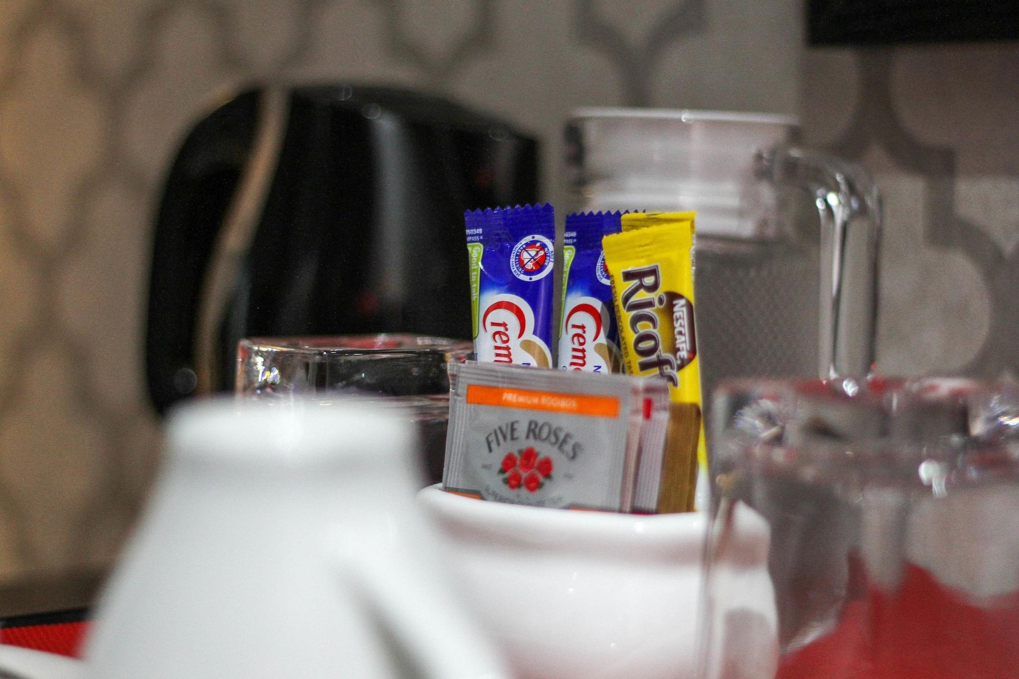 Set de Habitación City Square Lodge