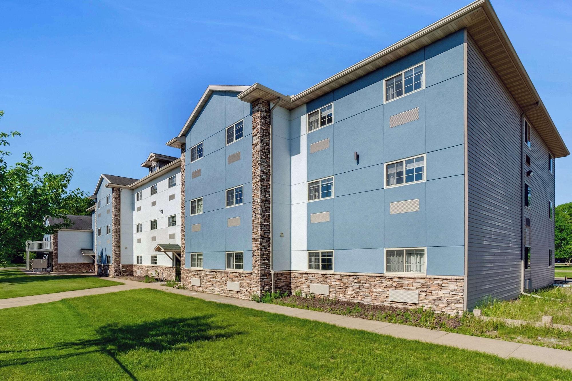 Vista Exterior Comfort Inn & Suites Weston - Wausau