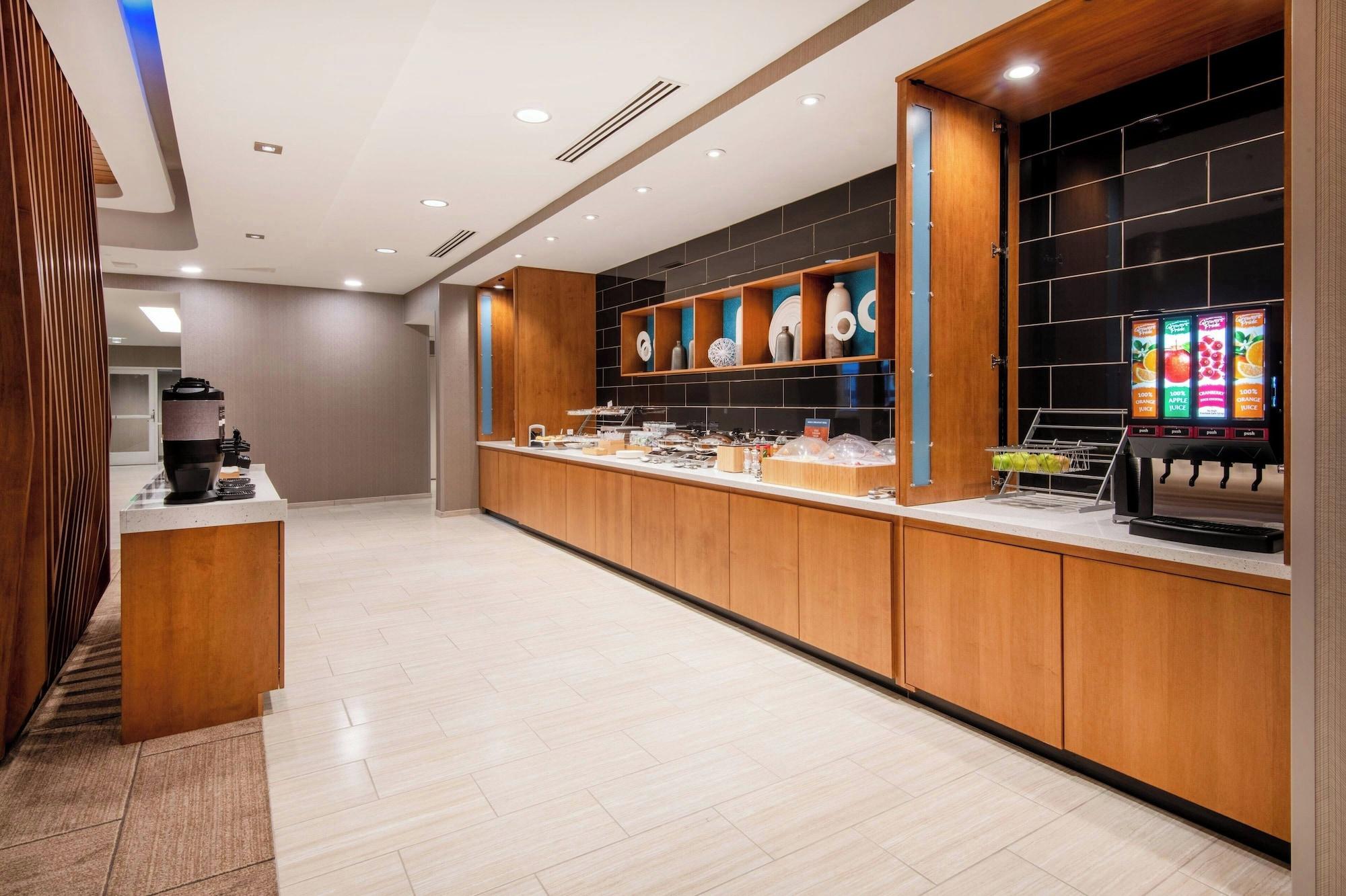 Restaurant SpringHill Suites by Marriott Denver Parker