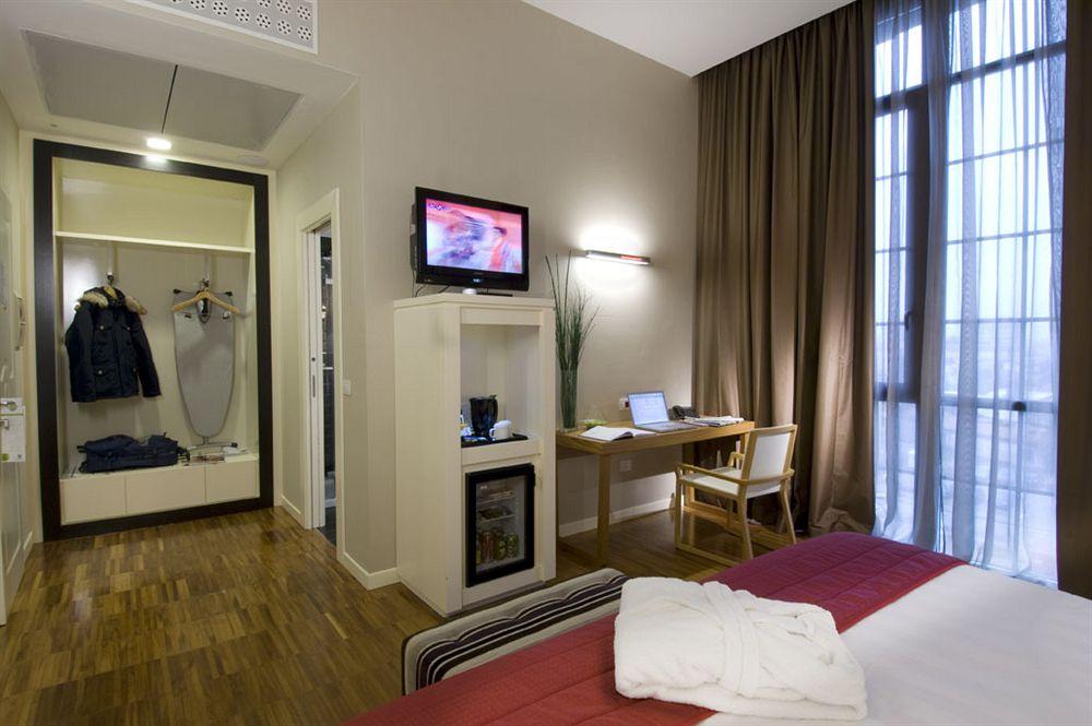Hotel Italiana Hotels Milan Rho Fair