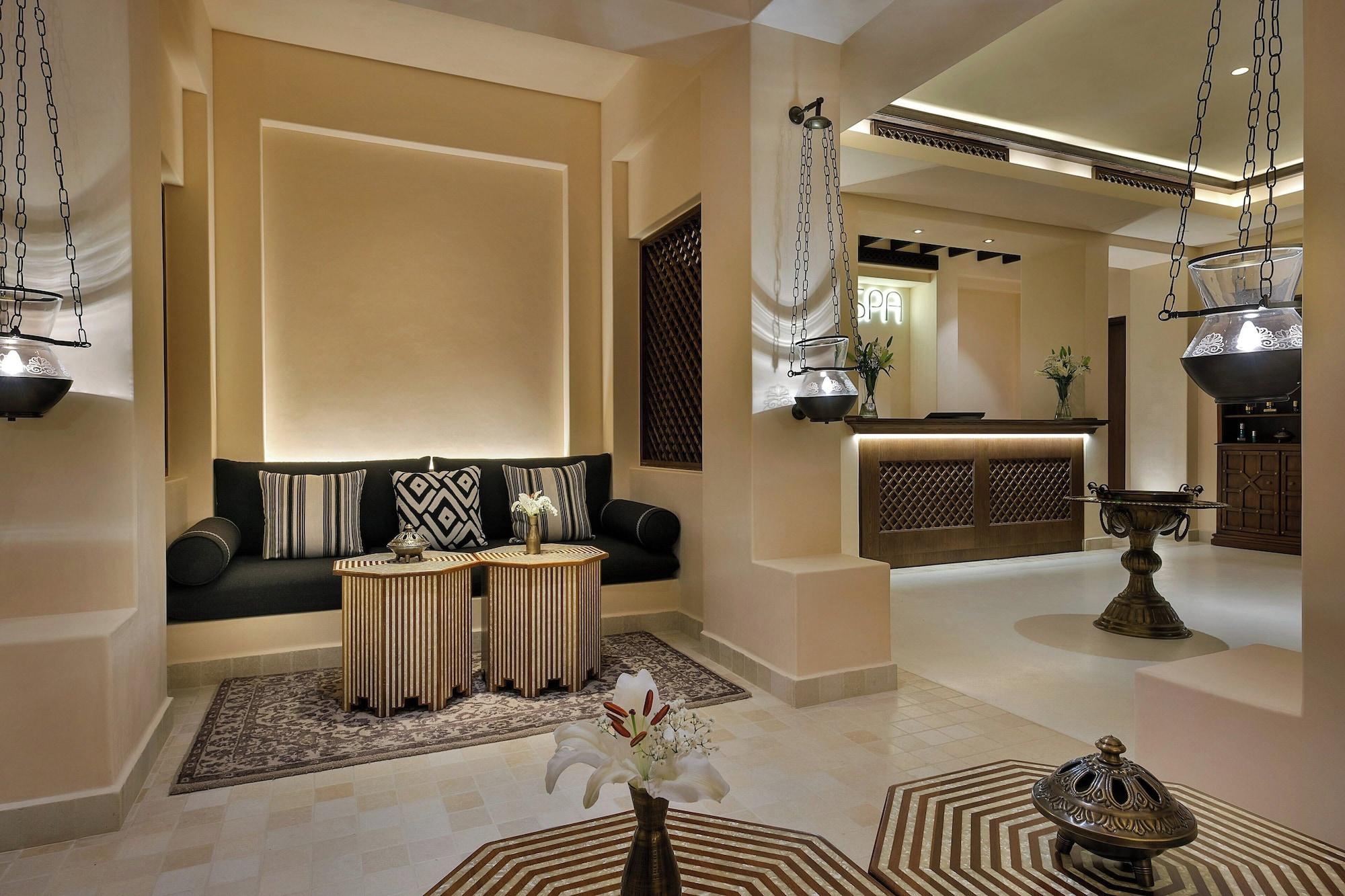 Vista Lobby Al Wathba, a Luxury Collection Desert Resort & Spa, Abu Dhabi