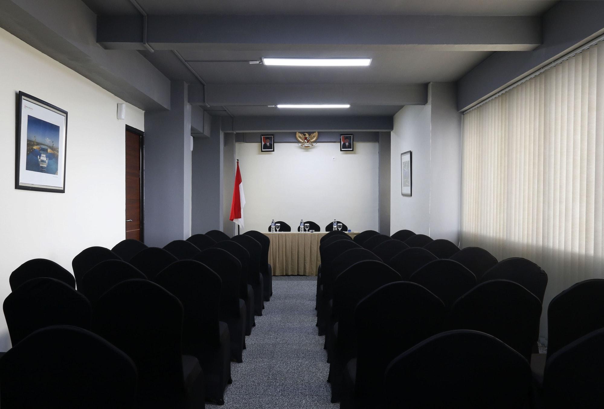 Sala de Reuniones Indoluxe Rent Apartment Jogja