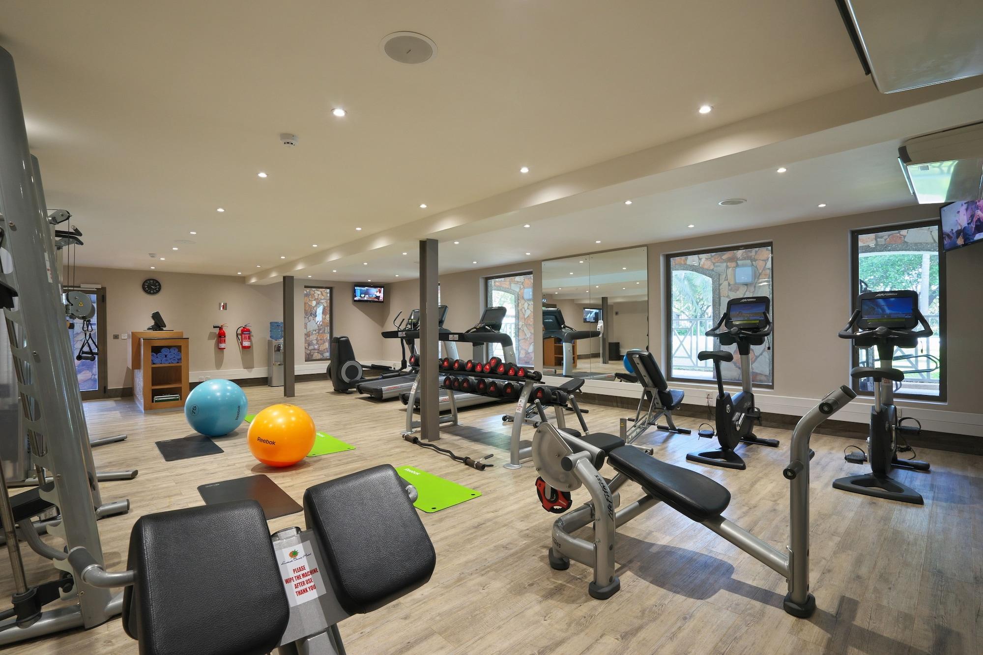 Gimnasio Labadi Beach Hotel