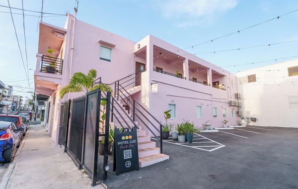 Room 14: Chill City Veranda Near Miramar