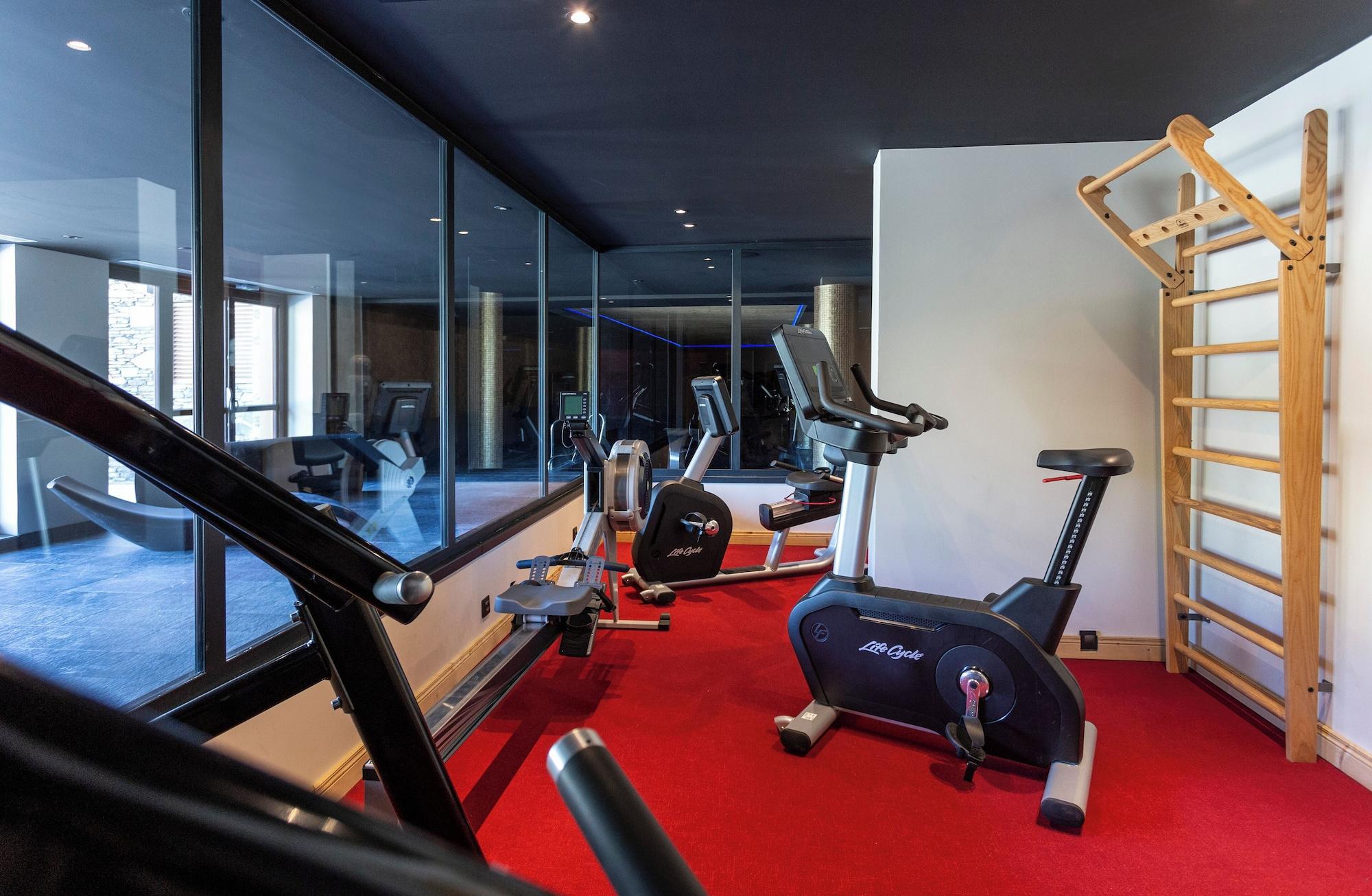 Gimnasio Hôtel Daria-I Nor by Les Etincelles