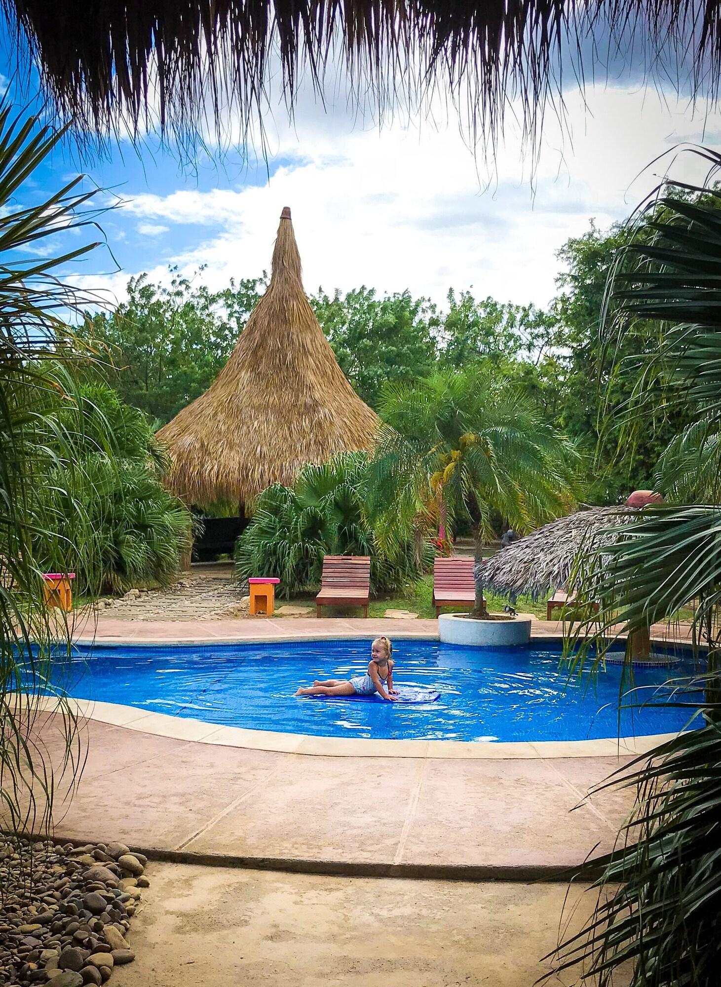 Vista Piscina Buena Onda Beach Resort