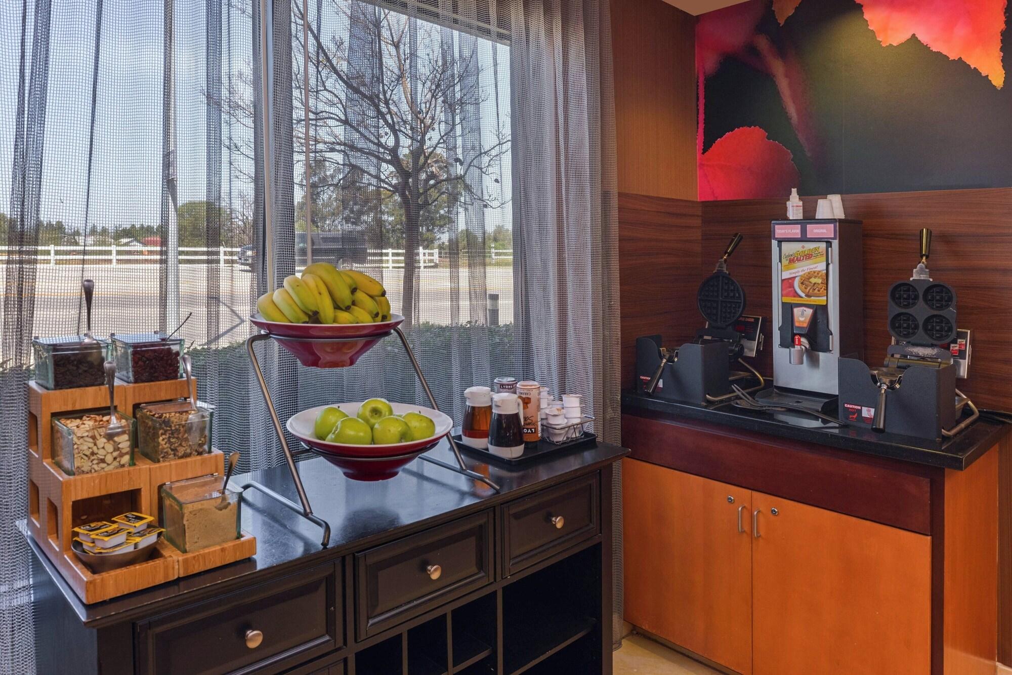 Restaurant Fairfield Inn & Suites by Marriott Santa Maria