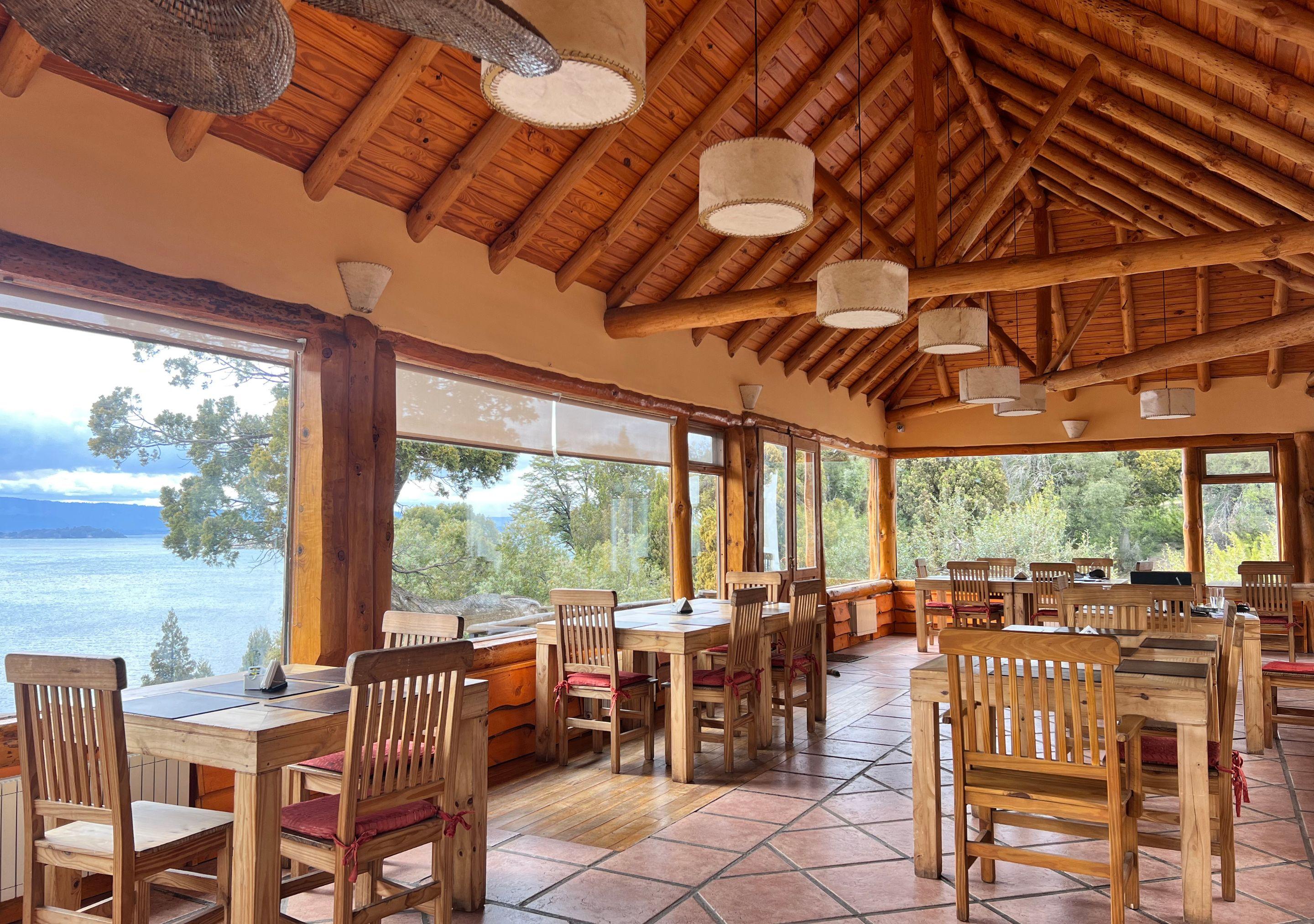 Restaurant La Balconada by DOT Boutique