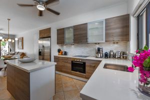 Alquiler Vacacional - ** PRIVATE POOL & YARD in Luxury Gold Coast Villa!**