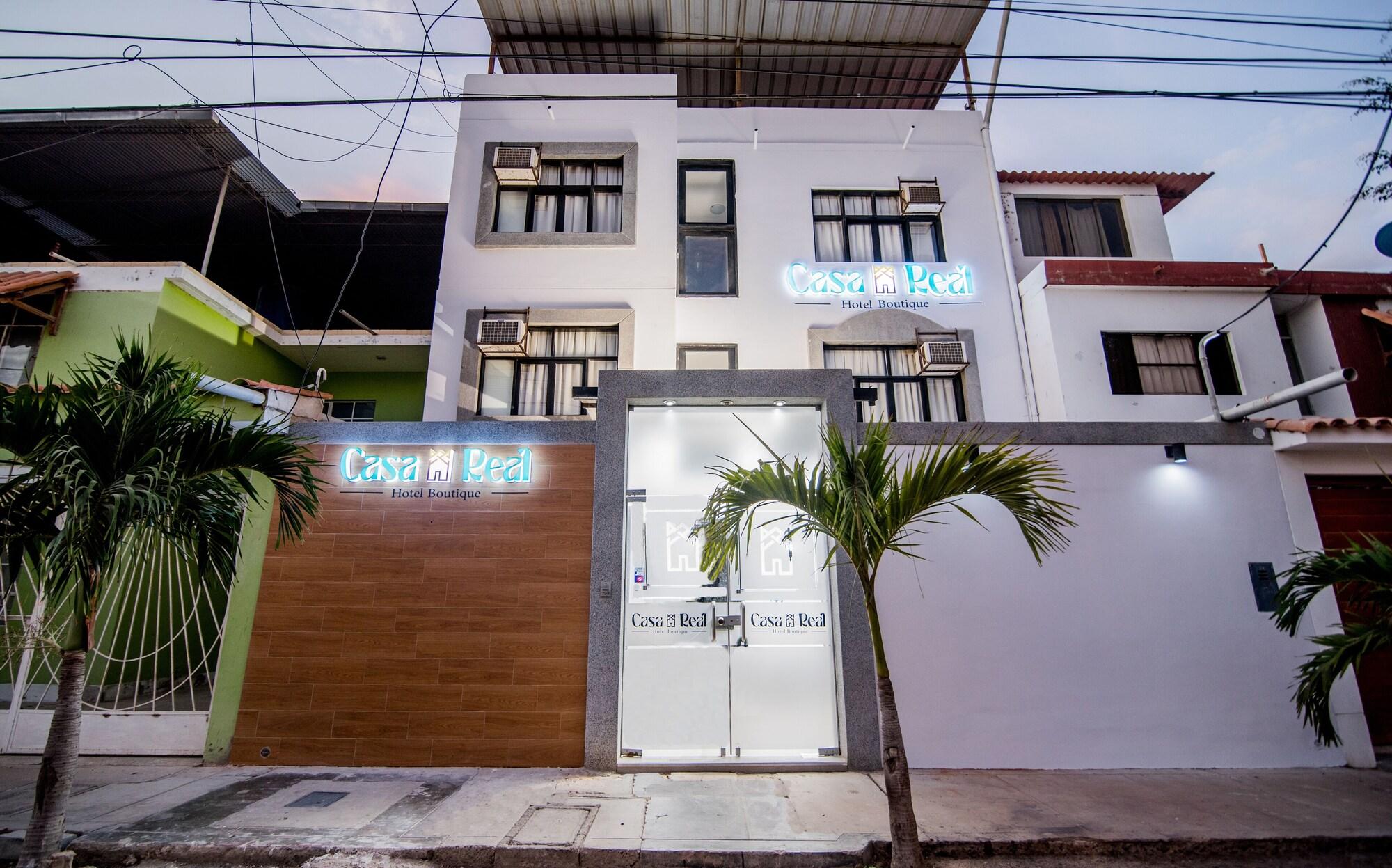 Vista Exterior Hotel Casa Real