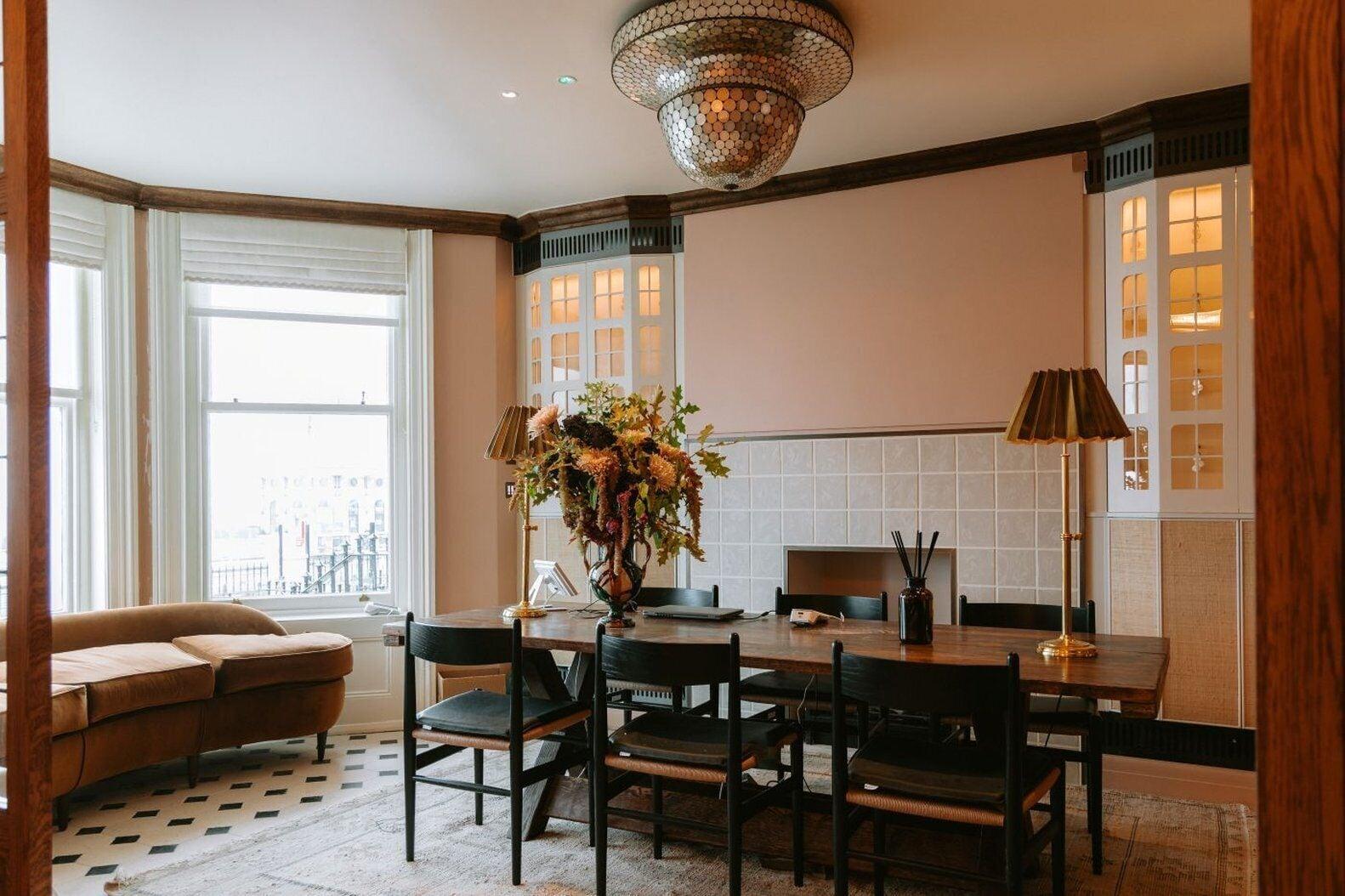 Vista Lobby NO. 124 Brighton