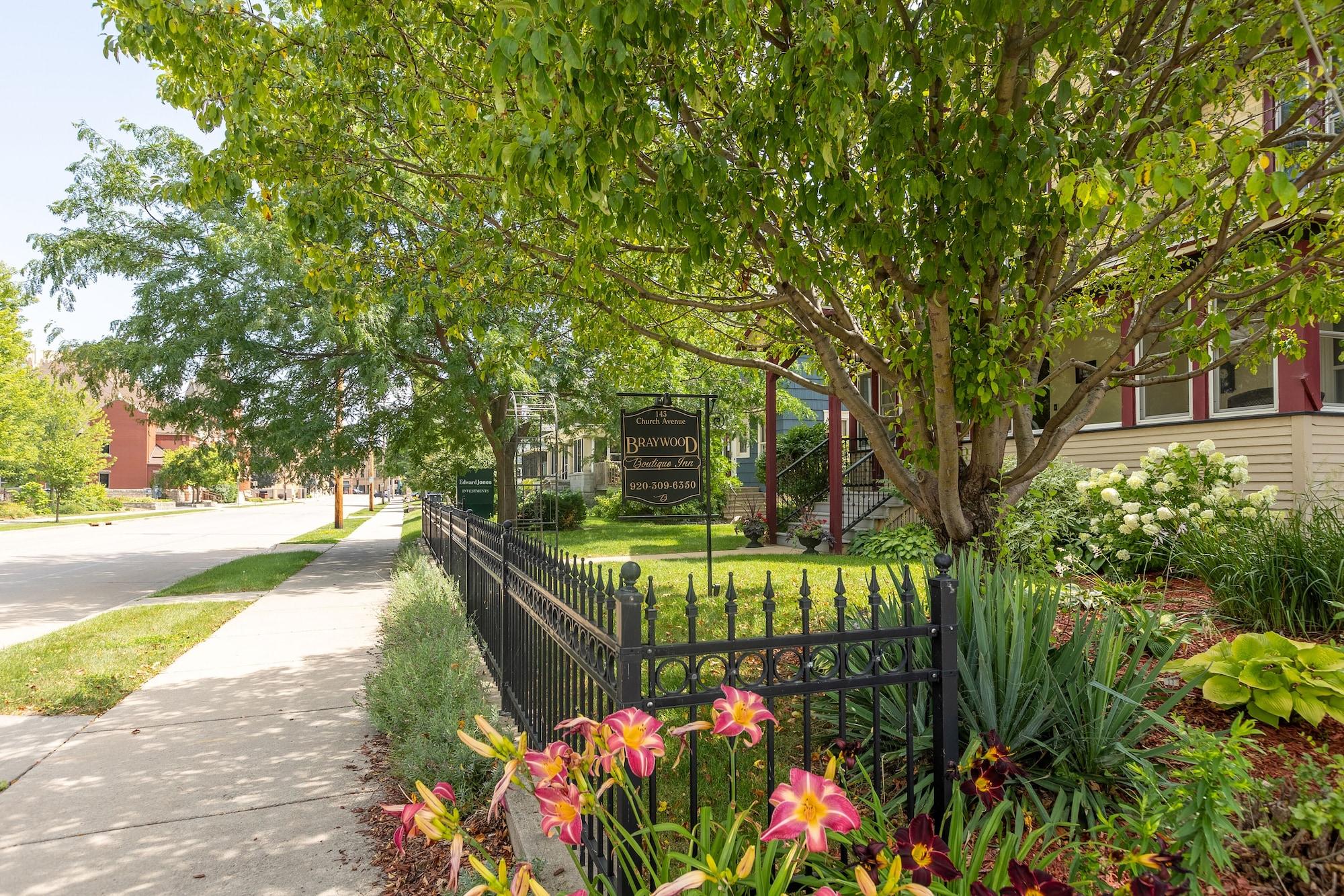 Vista Exterior Braywood Inn
