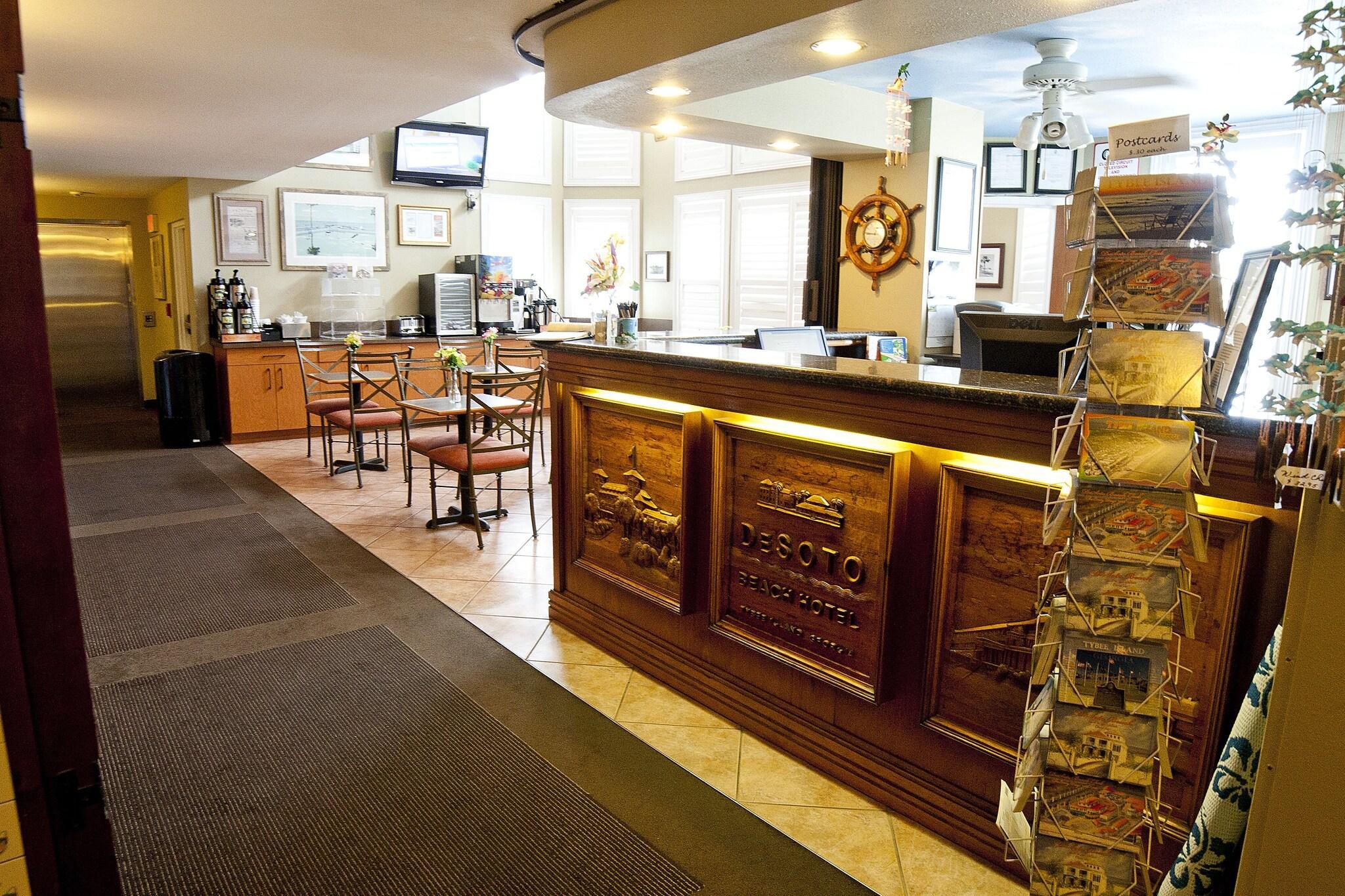 Vista Lobby DeSoto Beach Hotel