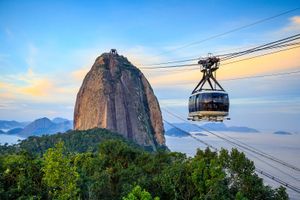 Actividad - Cristo Redentor y Pan de Azúcar con City Tour y almuerzo en un día completo en Río