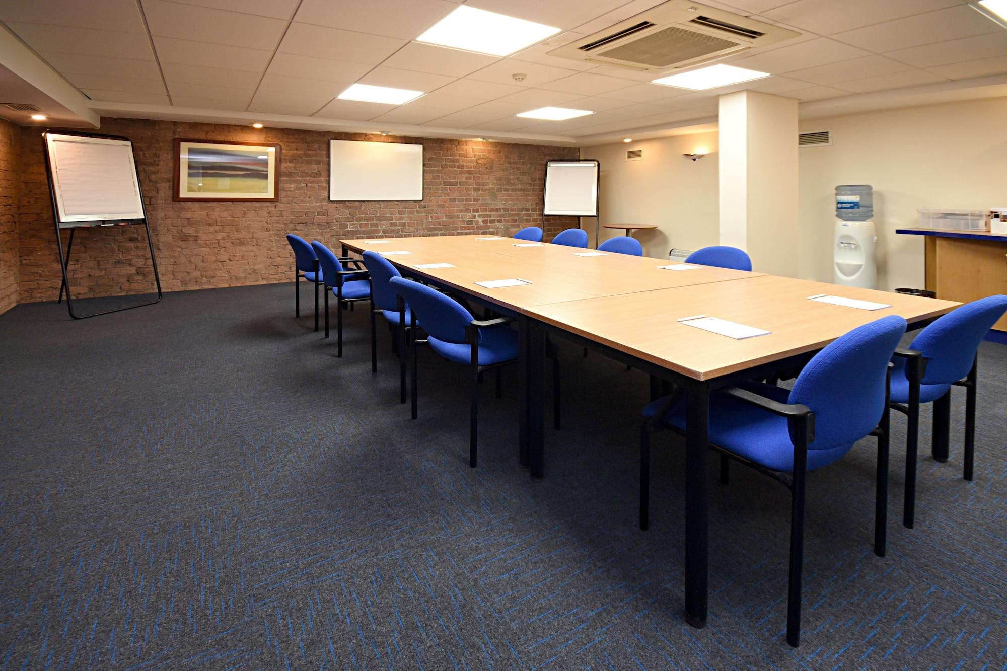Sala de Reuniones Holiday Inn Express Albert Dock by IHG