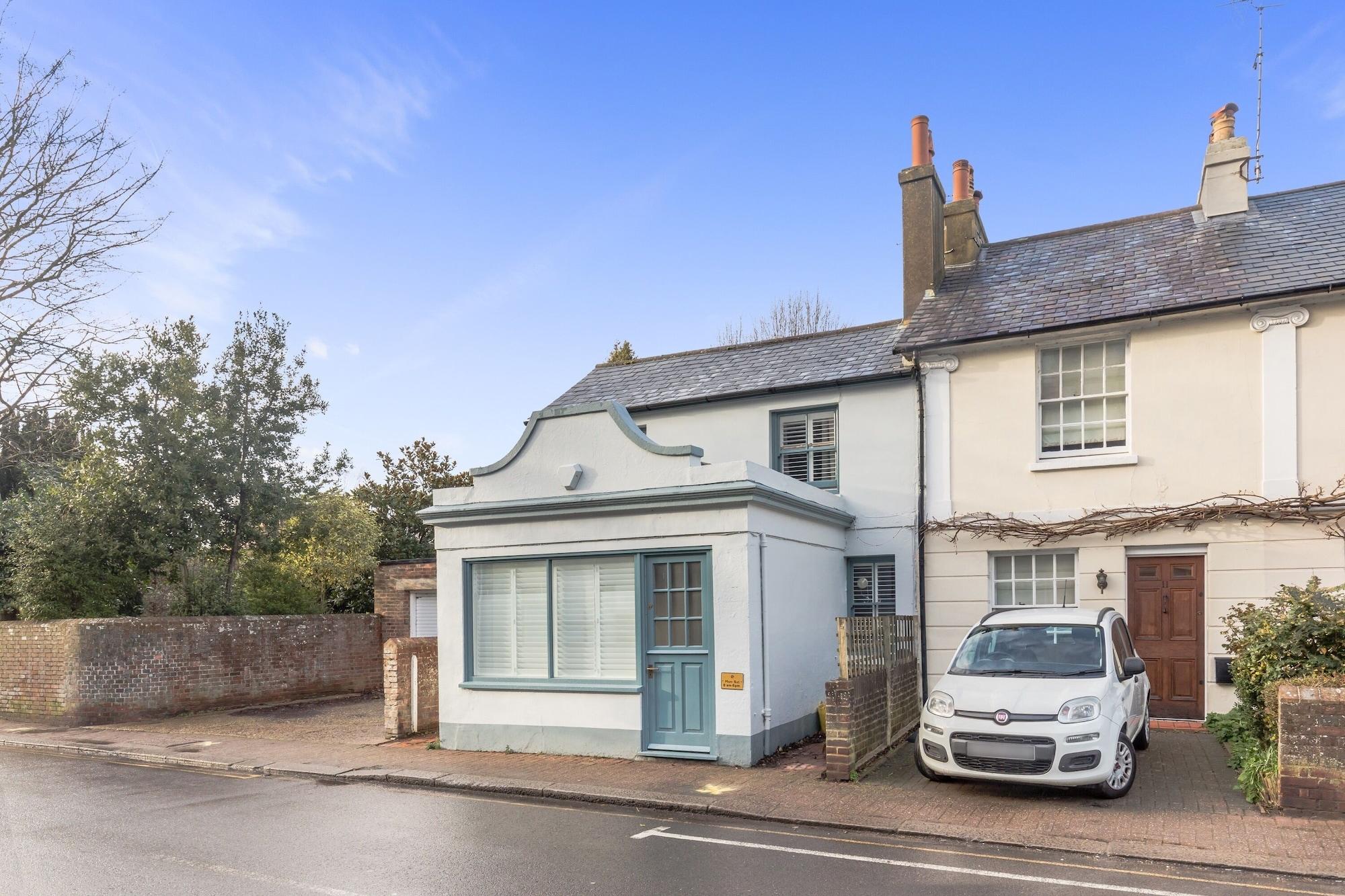 Vista Exterior The Oak Rooms | By Huluki Sussex Stays