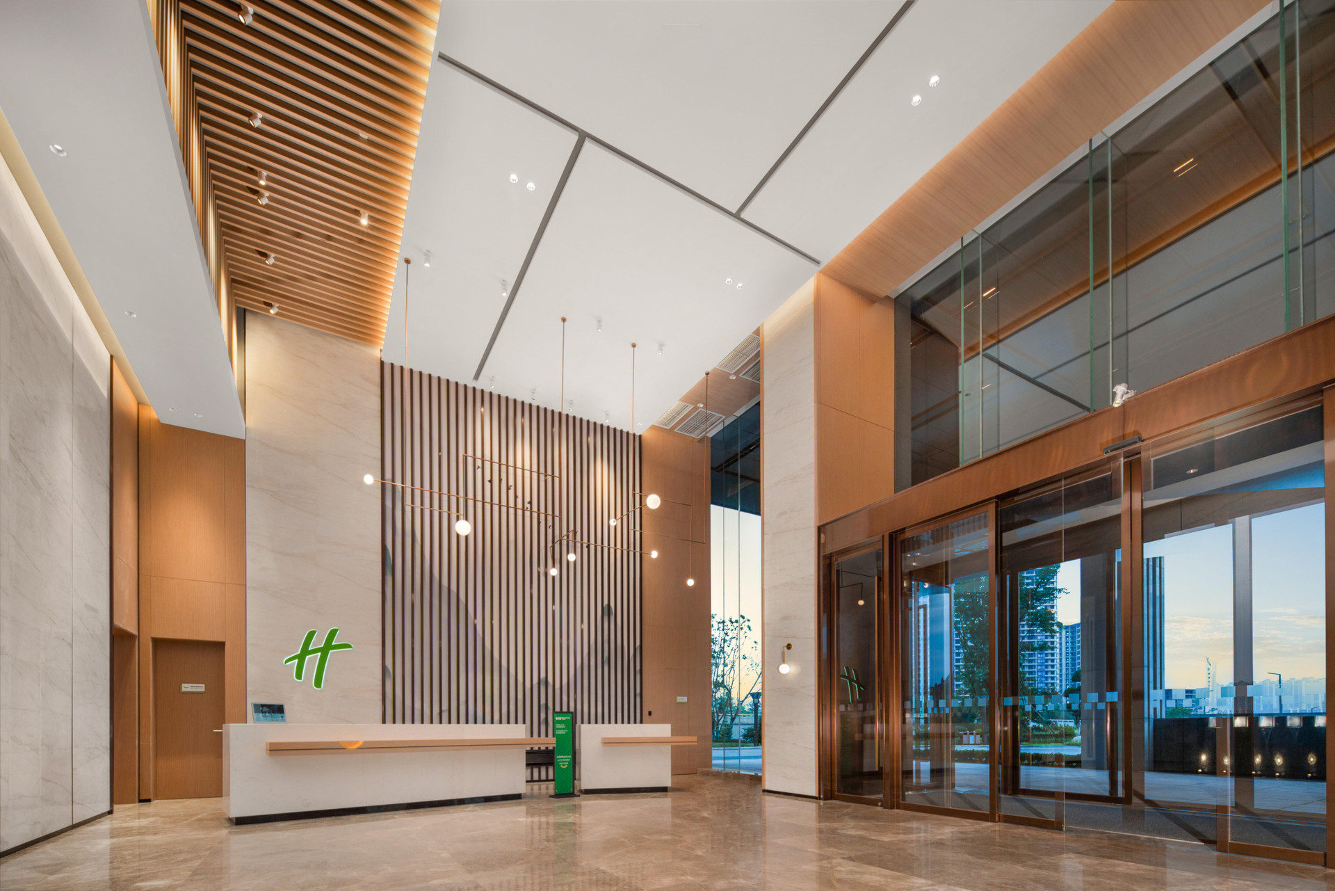 Vista Lobby Holiday Inn Luzhou Longjian