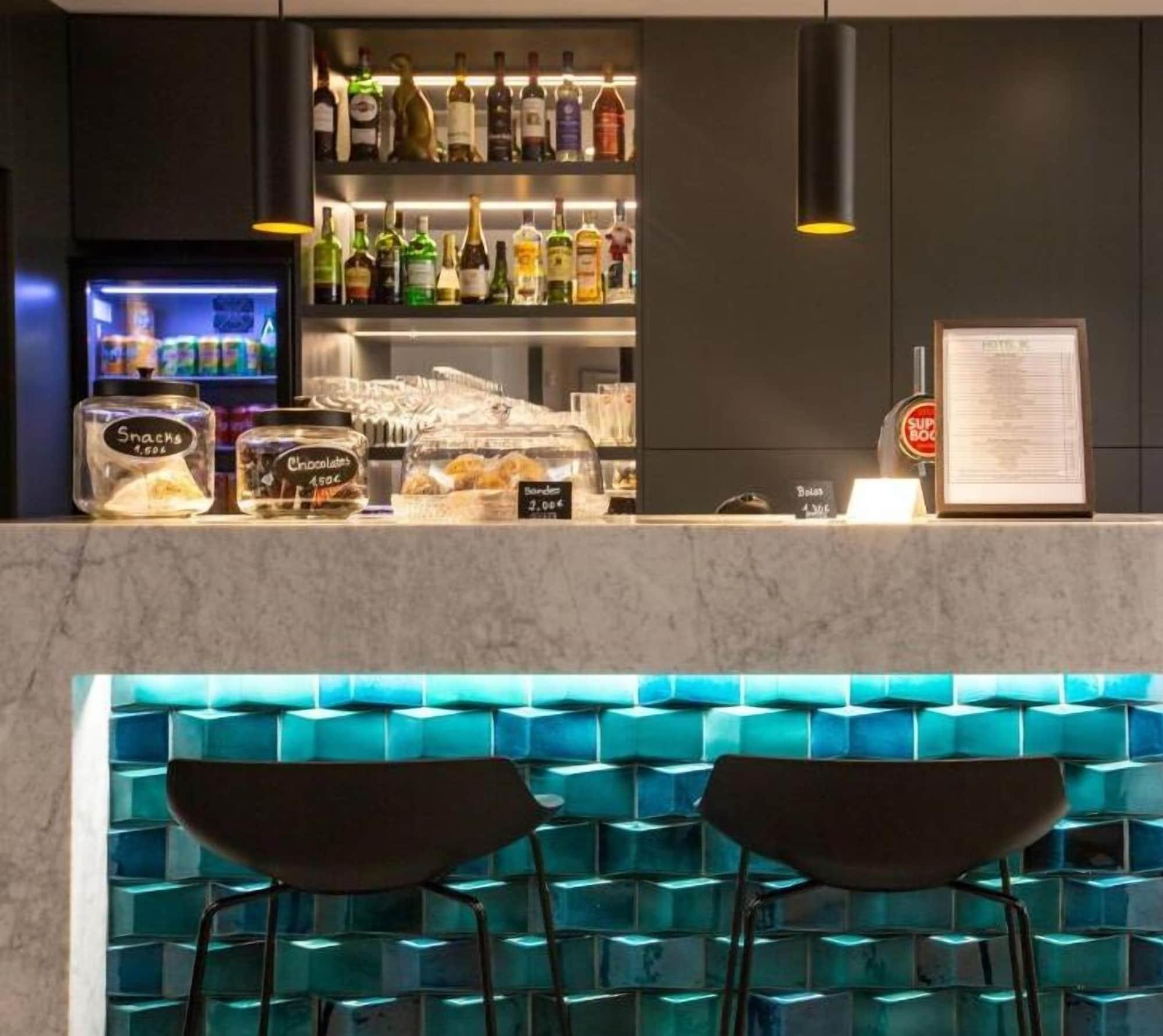 Bar/Salón Hotel 3K Porto Aeroporto