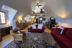 Alquiler Vacacional - Butler Manor Carriage House,  Deluxe Apt on Historic Estate w/Spectacular Views!