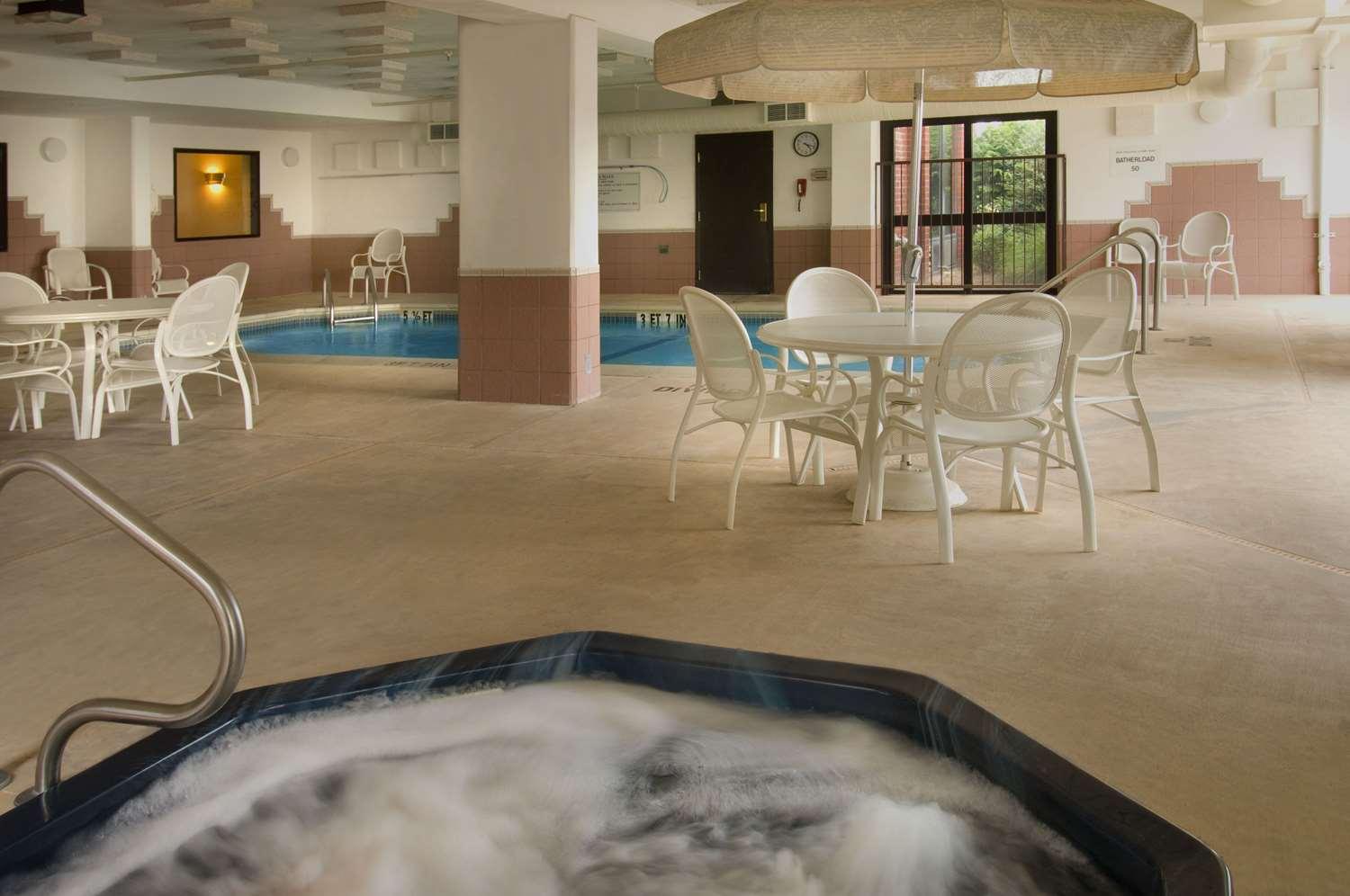 Spa Drury Inn & Suites Marion