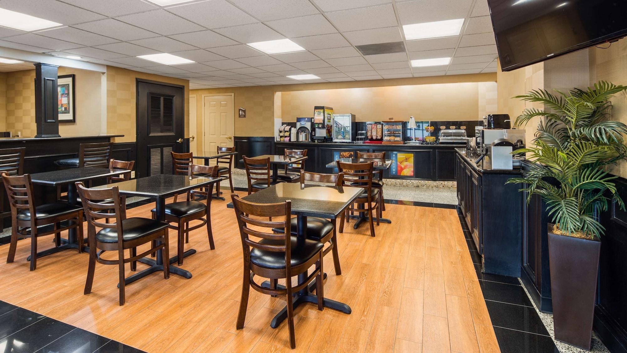 Restaurant Best Western Plus Northwest Inn & Suites