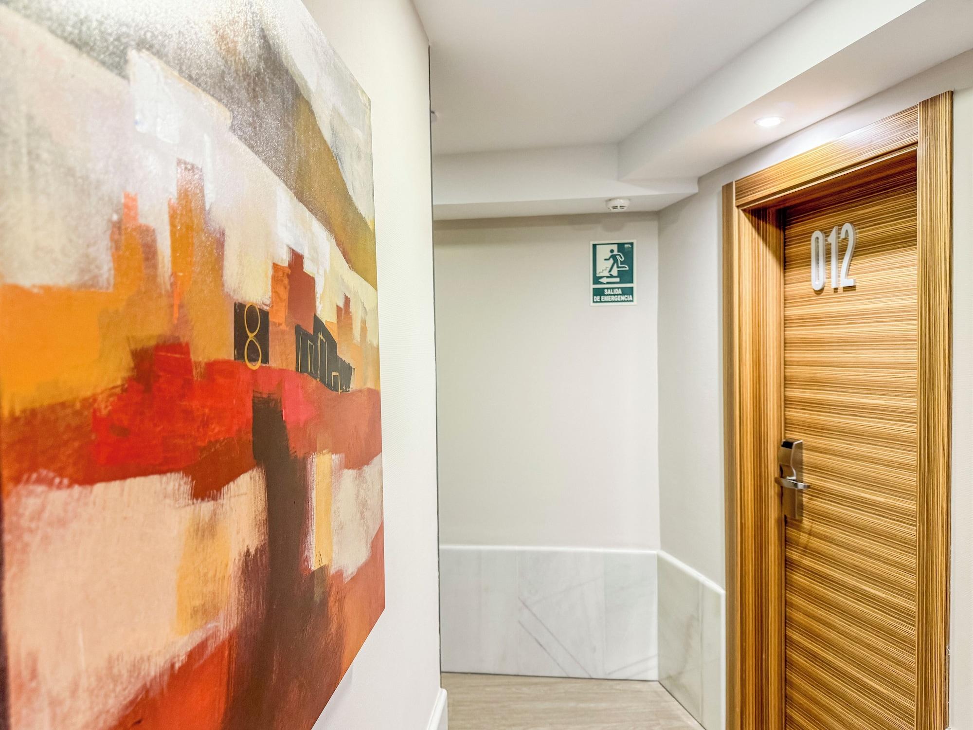 Varios Torreluz Centro Hotel