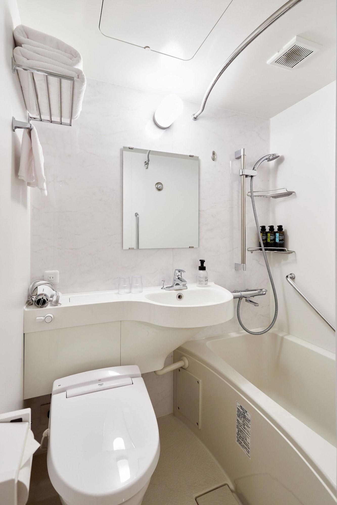 Equipamiento de Habitación Far East Village Hotel Osaka, Namba South