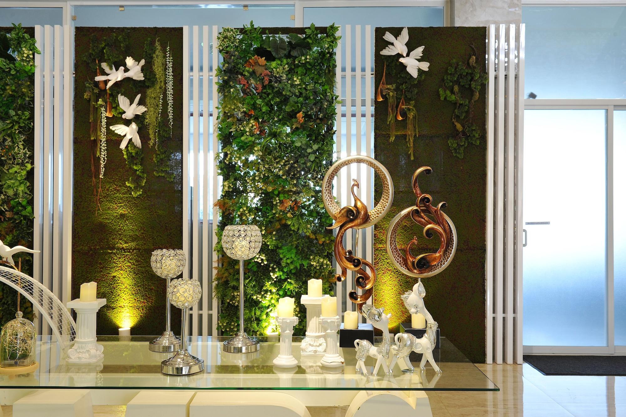 Vista Lobby Tam Chau Luxury Hotel