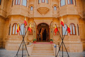 Alojamiento - Hotel Lal Garh Fort And Palace