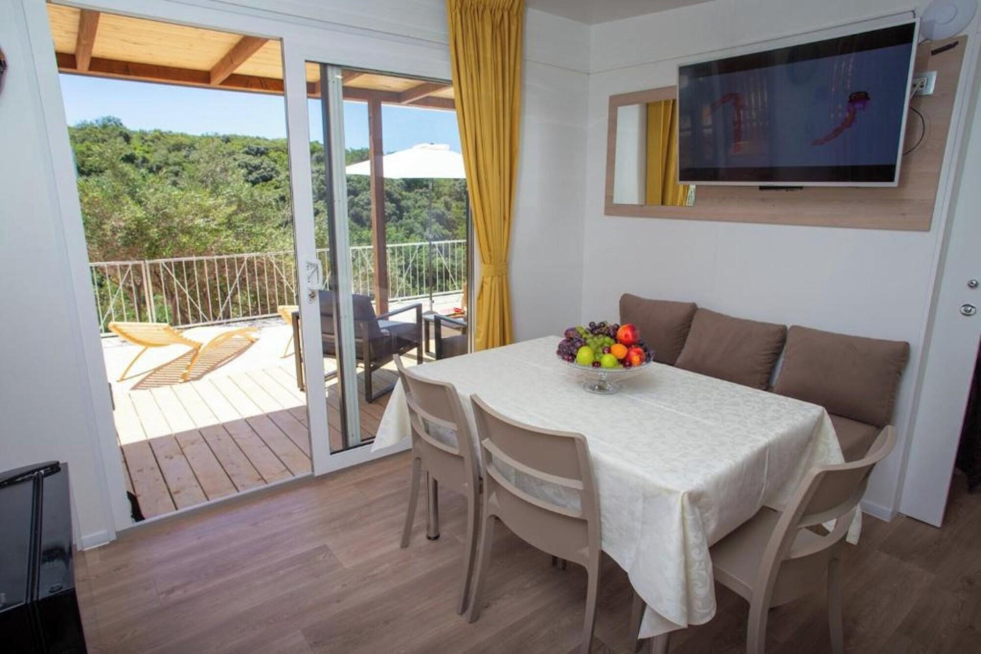 Vista Exterior Lastura Mobile Homes