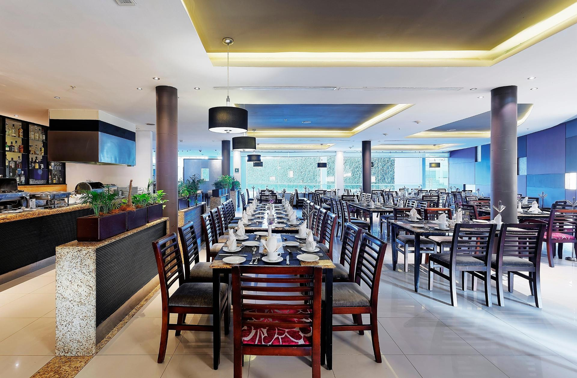 Restaurant Crowne Plaza Villahermosa by IHG