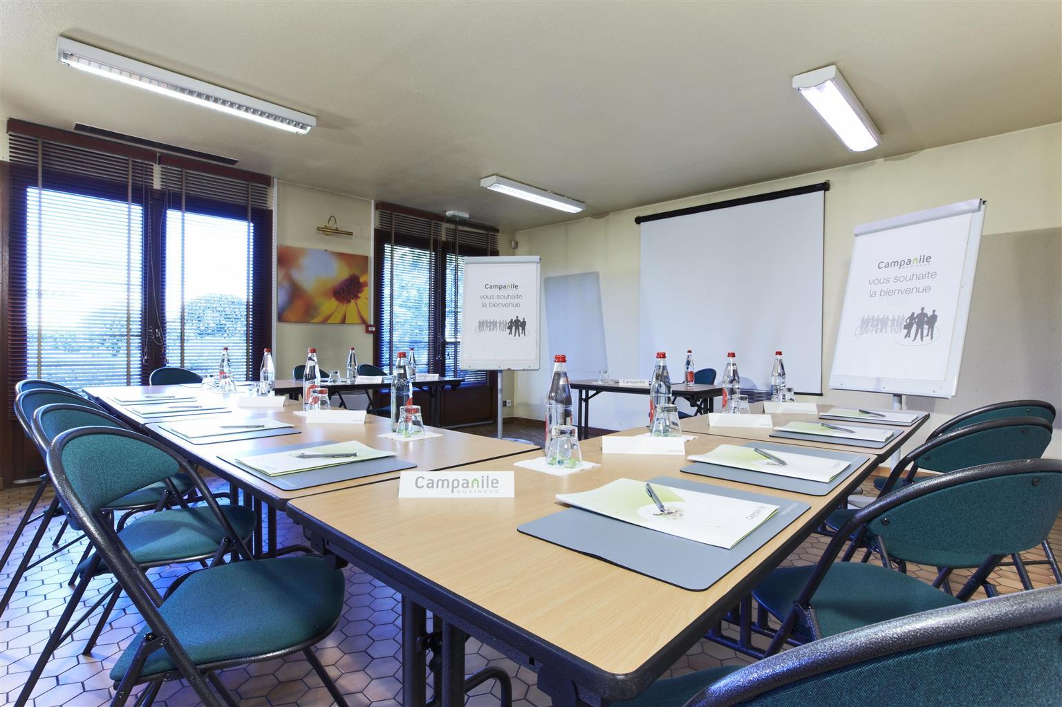 Sala de Reuniones Kyriad Tarbes - Bastillac