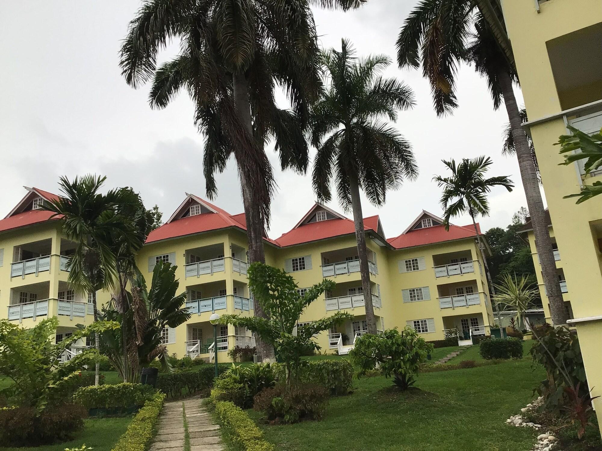 Vista Exterior Mystic Ridge Paradise