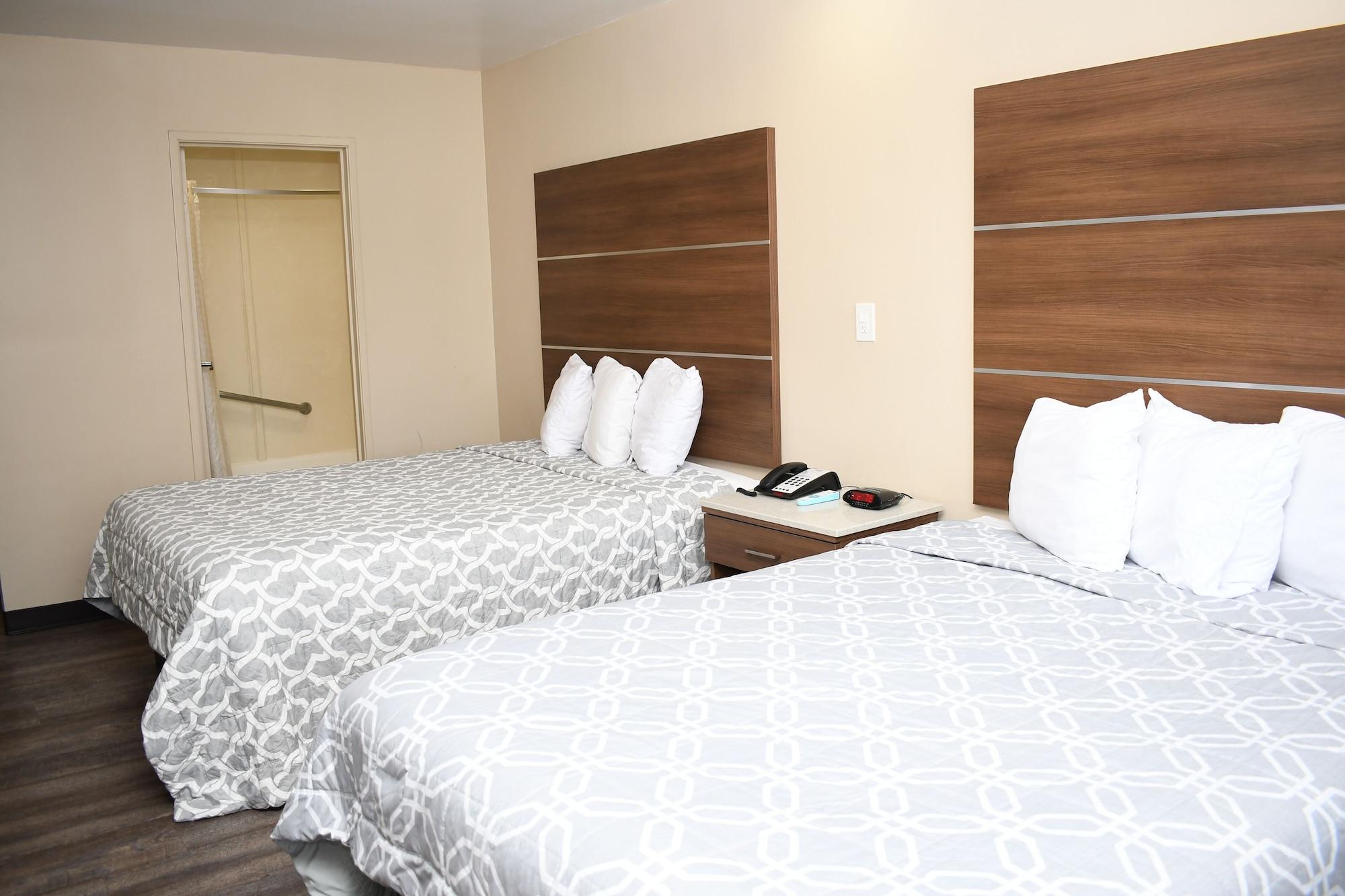 Habitación Travelodge by Wyndham Long Beach Convention Center