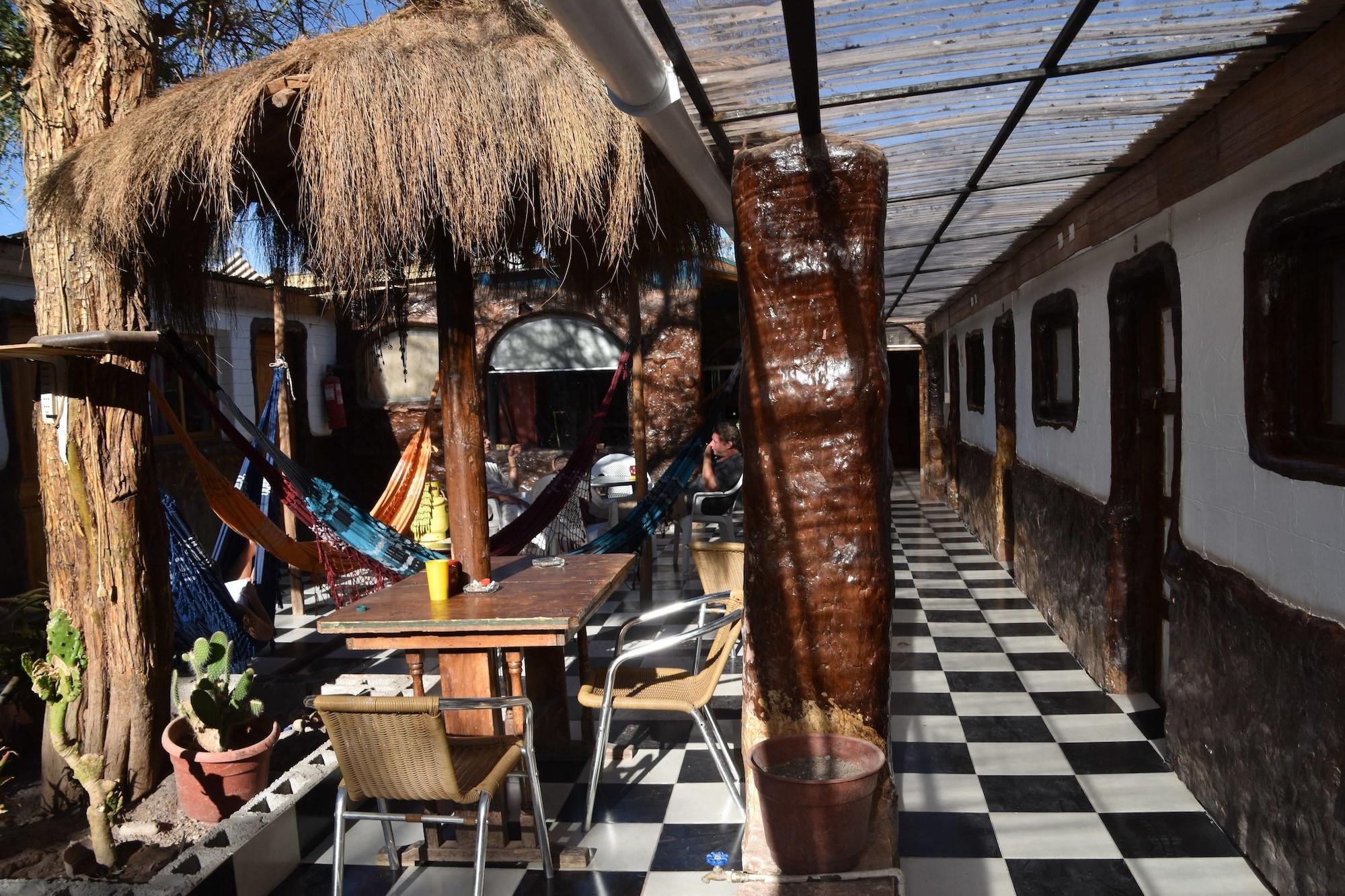 Comodidades del Alojamiento Hostal La Florida - Hostel