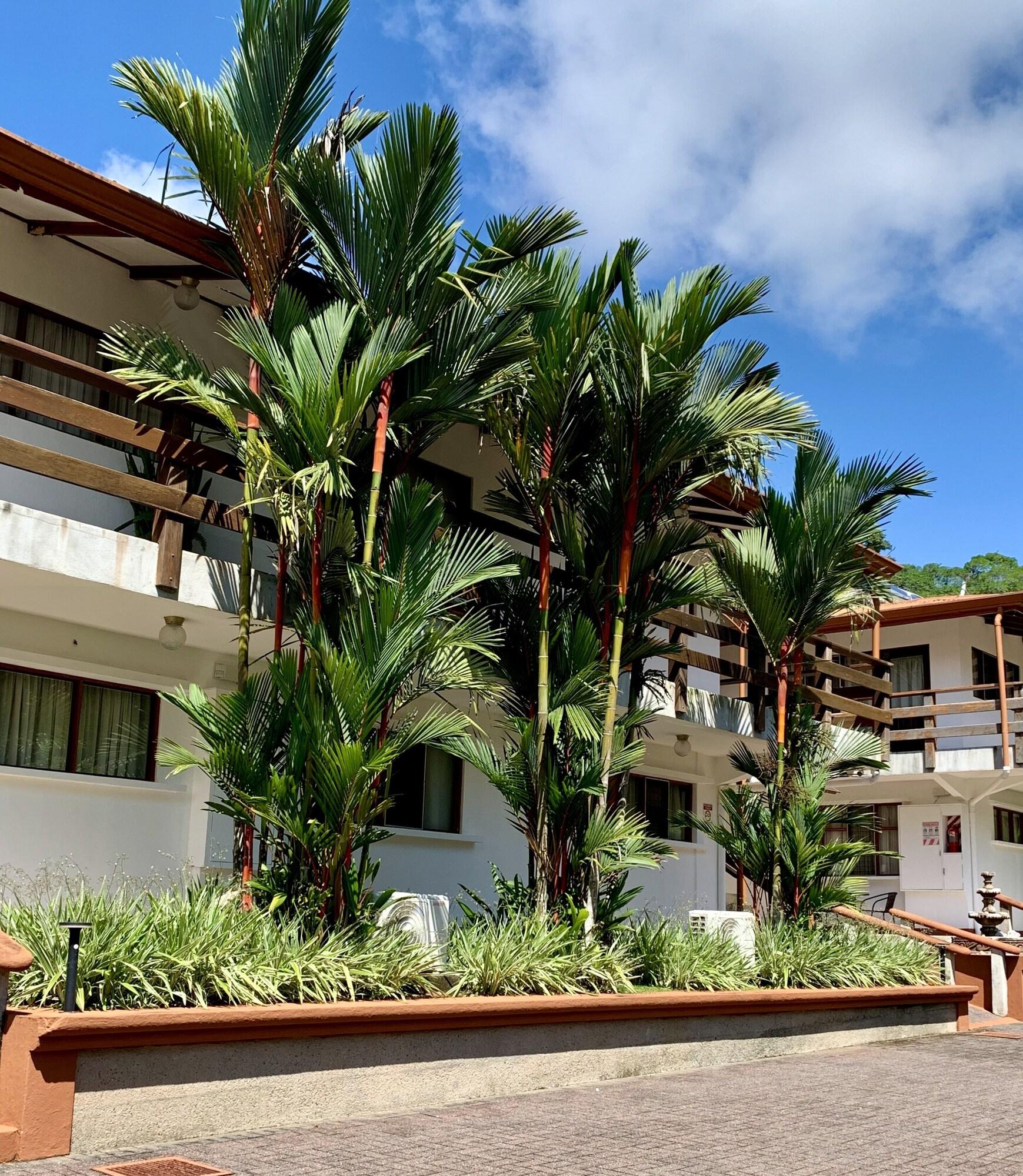 Vista Exterior Hotel Playa Espadilla y Gardens