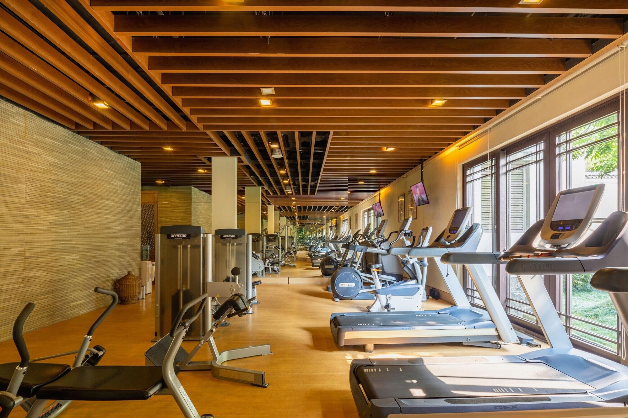 Gimnasio Banyan Tree Yangshuo