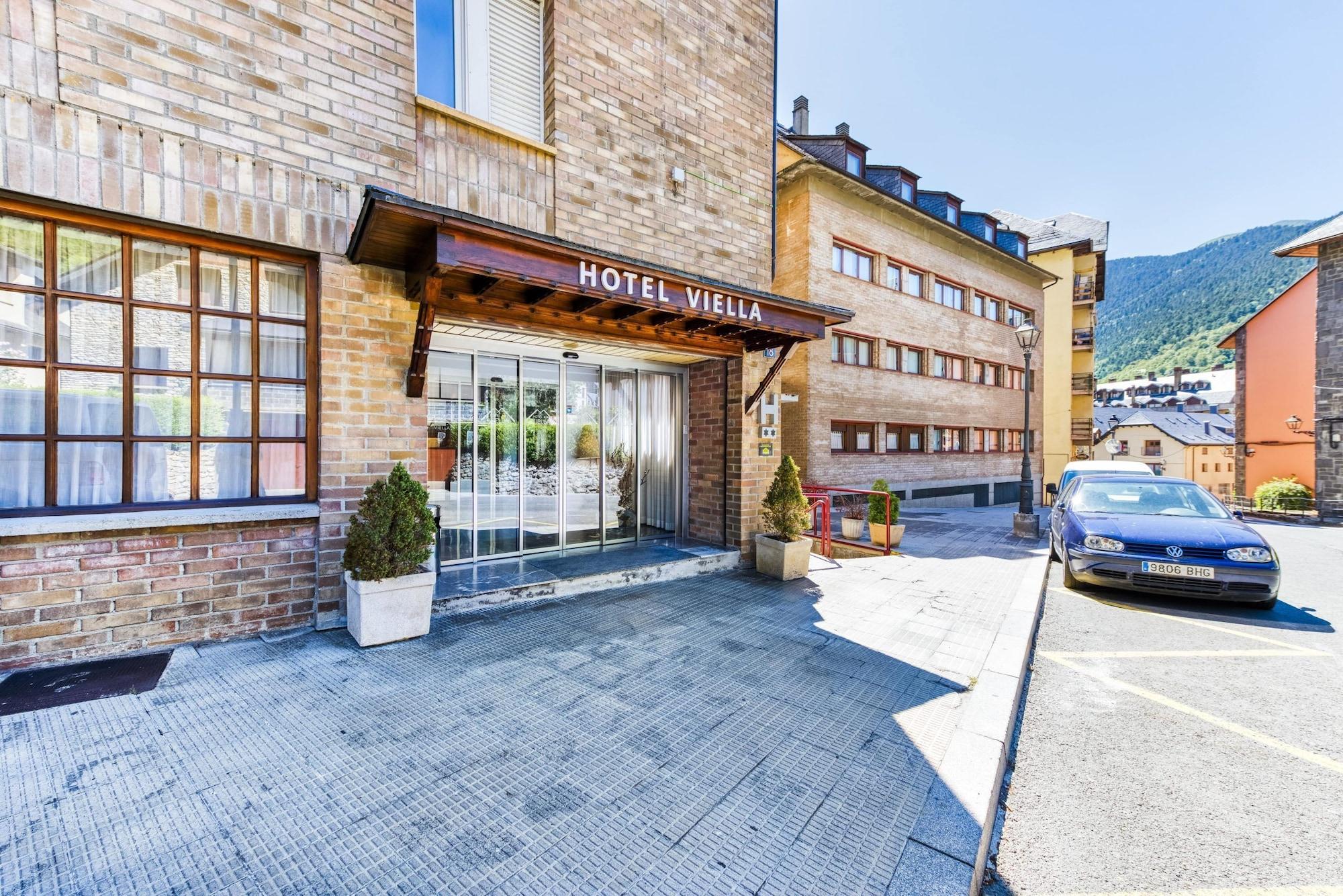 Vista Exterior Hotel Viella