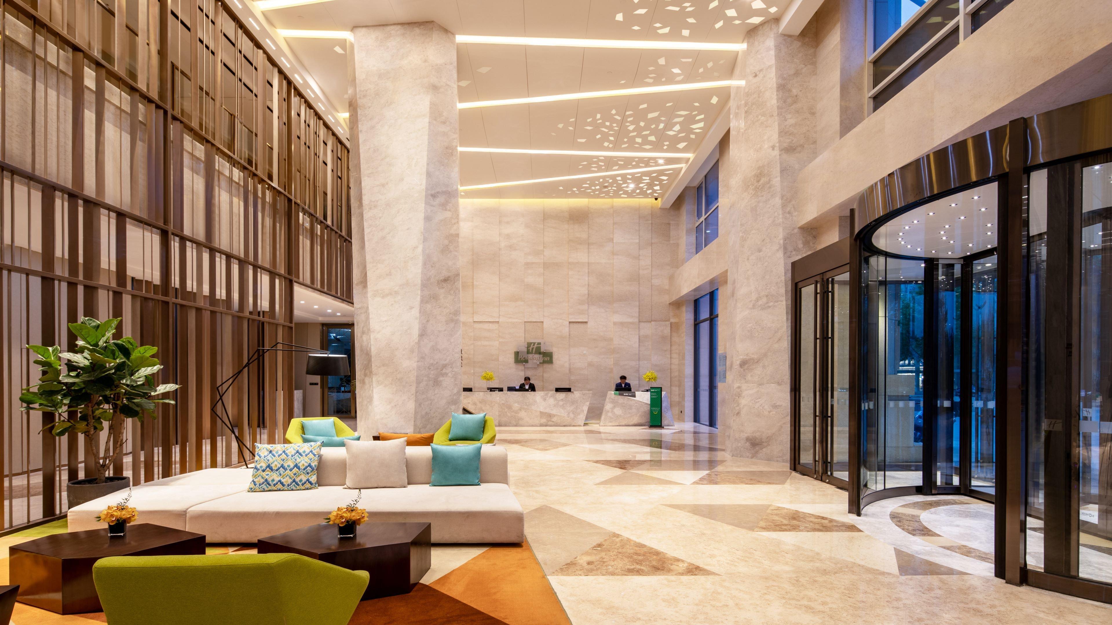 Vista Lobby Holiday Inn & Suites Langfang New Chaoyang